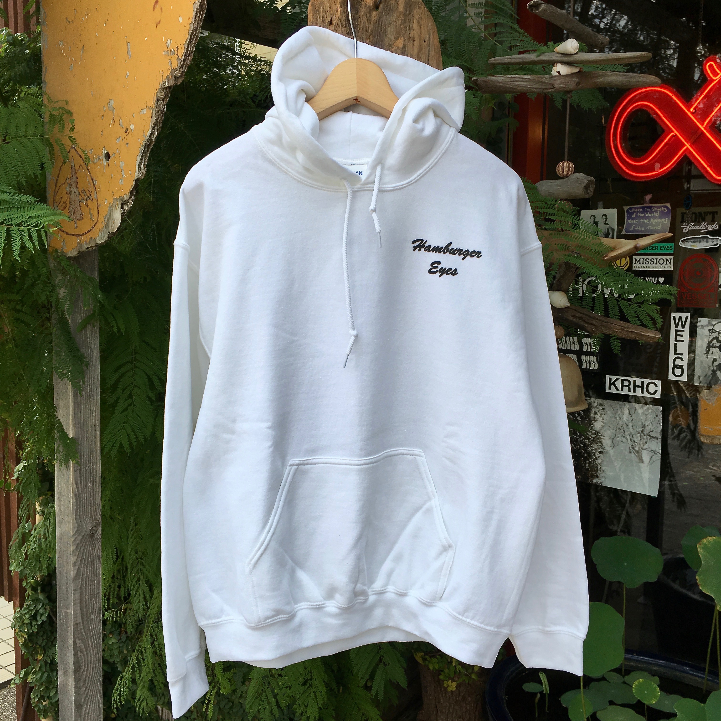 HAMBURGER EYES : WHITE HOODIE