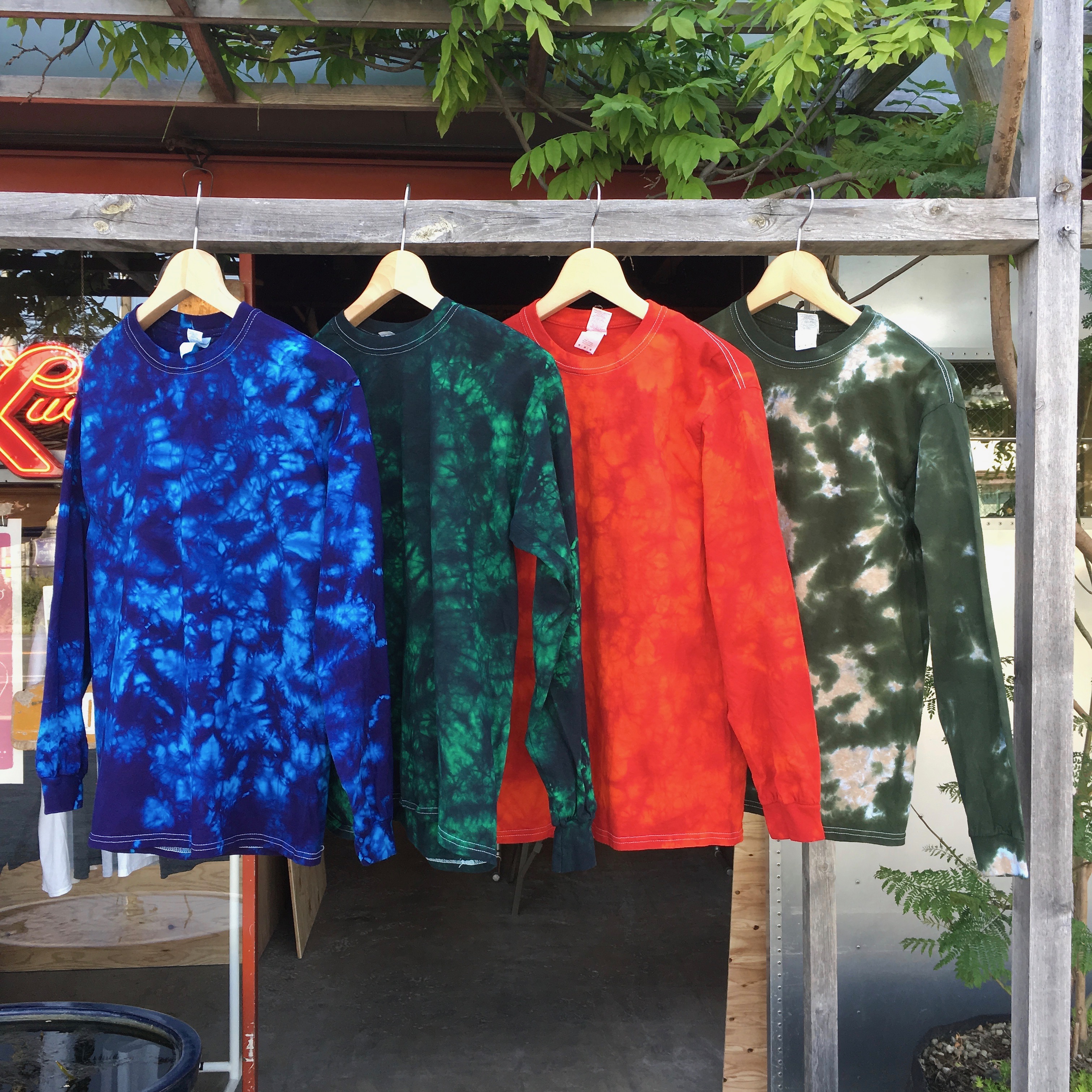  KERR’S COTTON : GILDAN 2400LS T CRINKLE TIE DYE 
