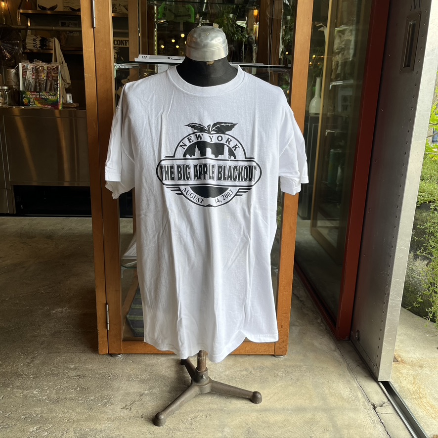 NEW YORK BLACKOUT T-SHIRT (USED)