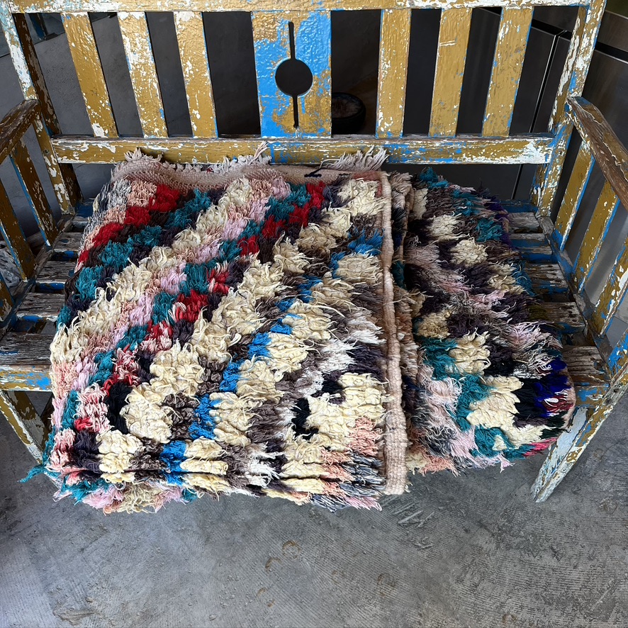 HANDMADE MOROCCAN VINTAGE RUG