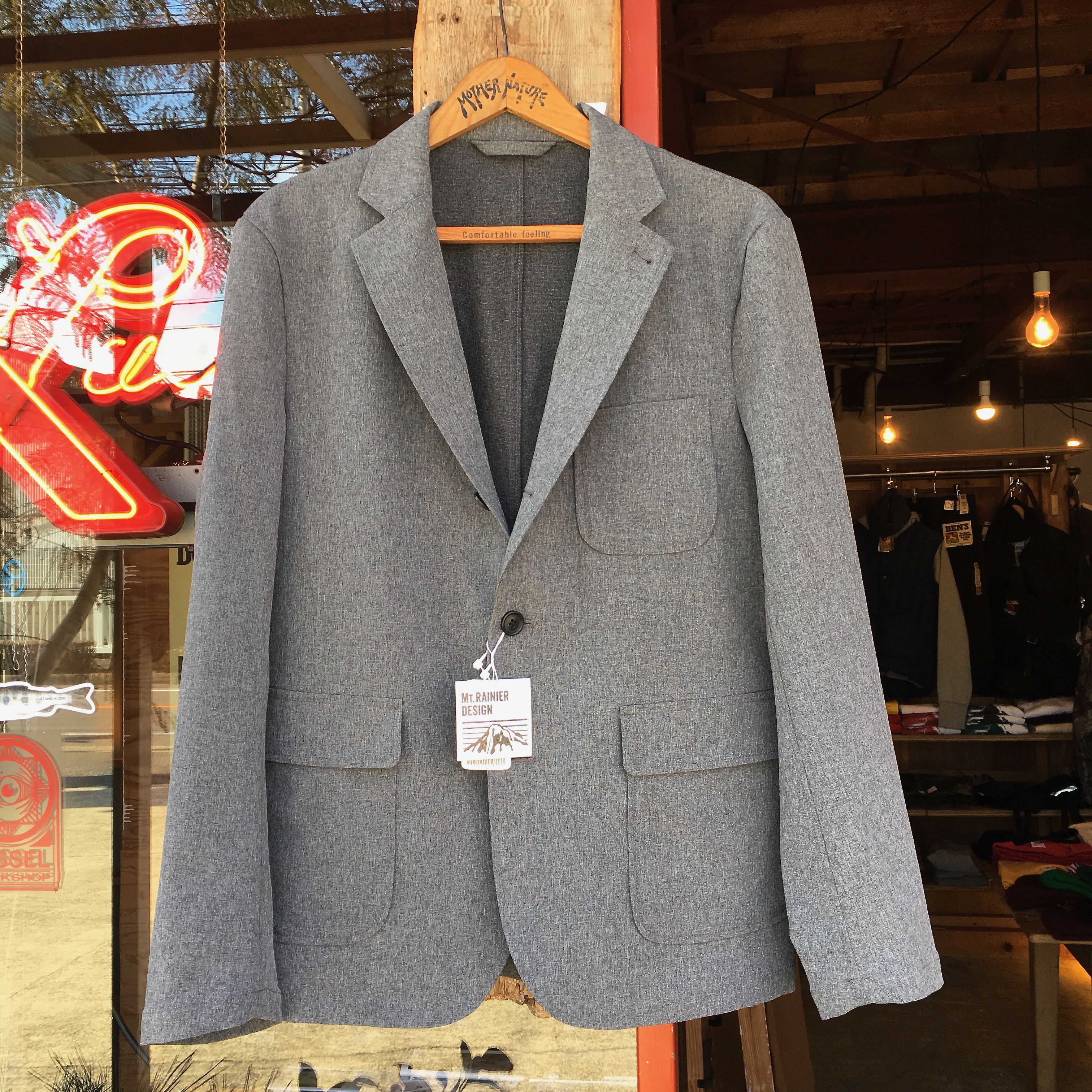 MT RAINIER DESIGN : MRD 360° SPORTS JACKET