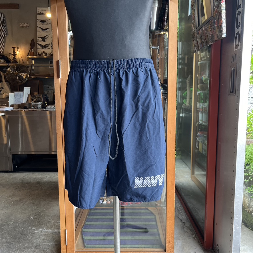 SOFFE : DEADSTOCK US NAVY PT SHORTS