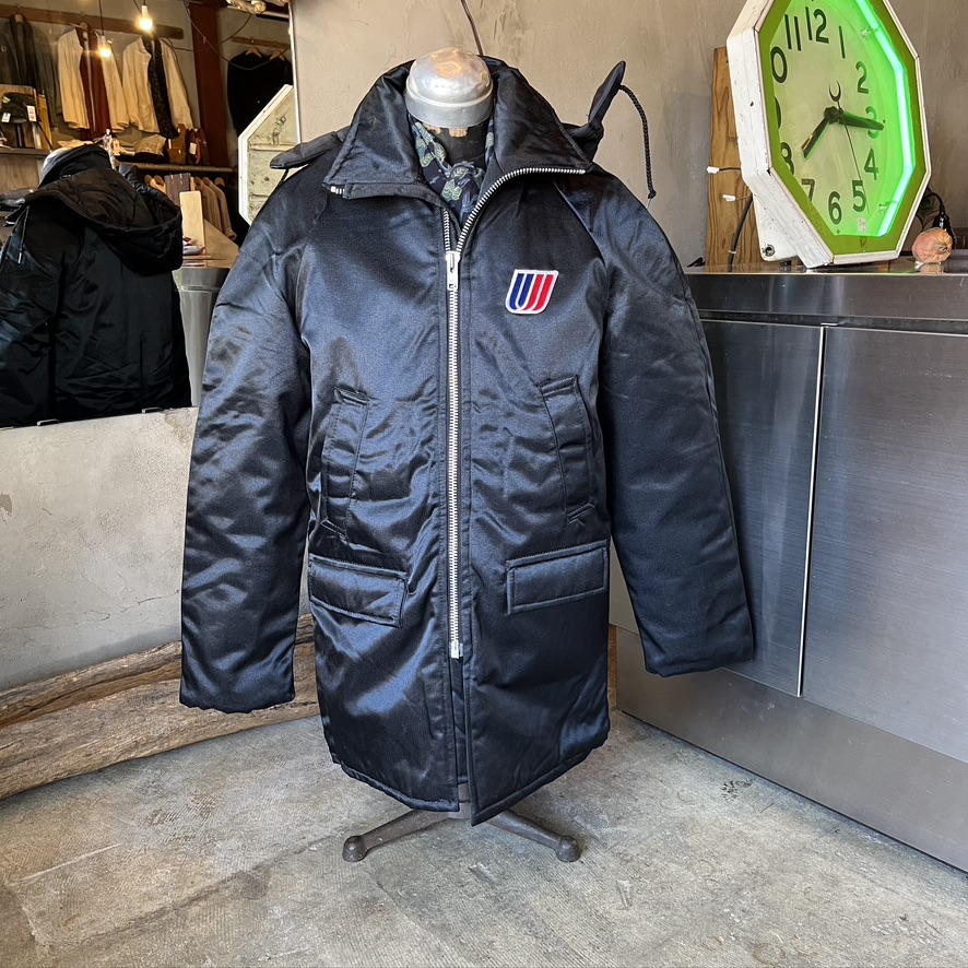 USED UNITED AIRLINE NYLON QUILTED ZIP JACKET