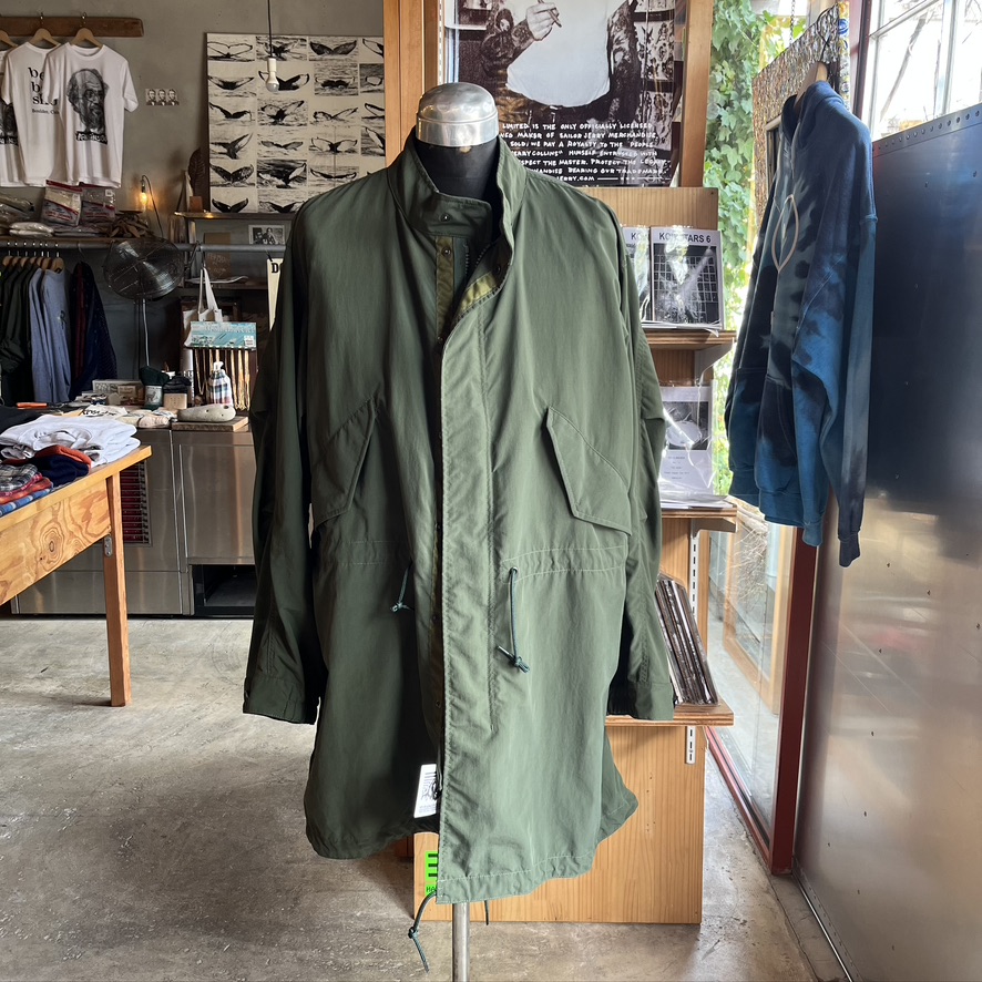 MT.RAINIER DESIGN : WIND SHED FISH TAIL COAT