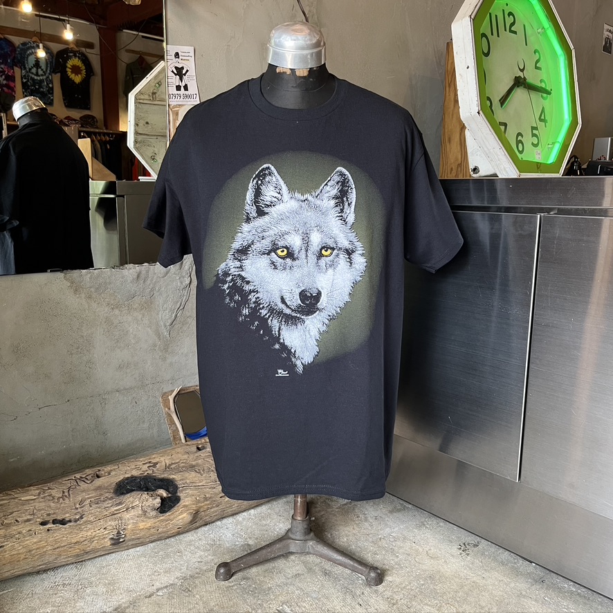ATLAS SCREEN PRINTING : Eye of Wolf Adult T-Shirt