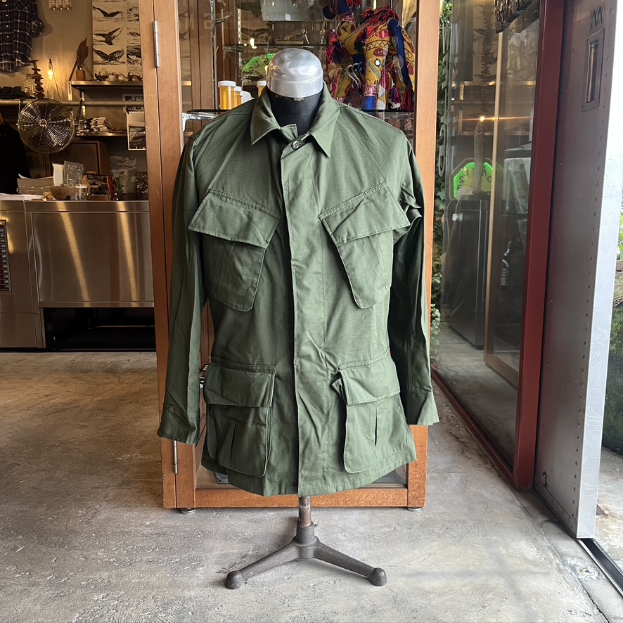 US 5th JUNGLE FATIGUE JACKET (DEADSTOCK)