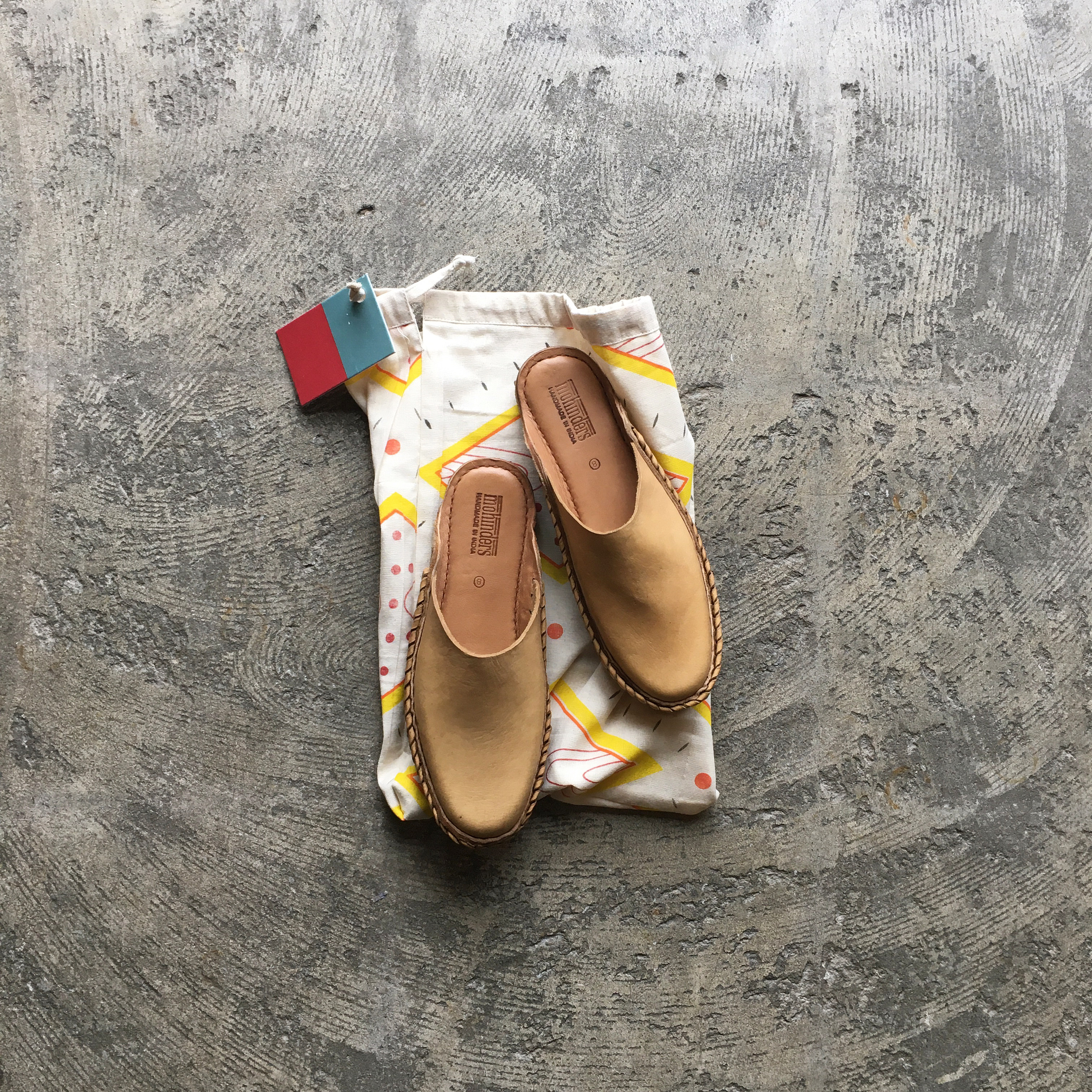 MOHINDERS : MEN’S CITY SLIPPERS-SOLID