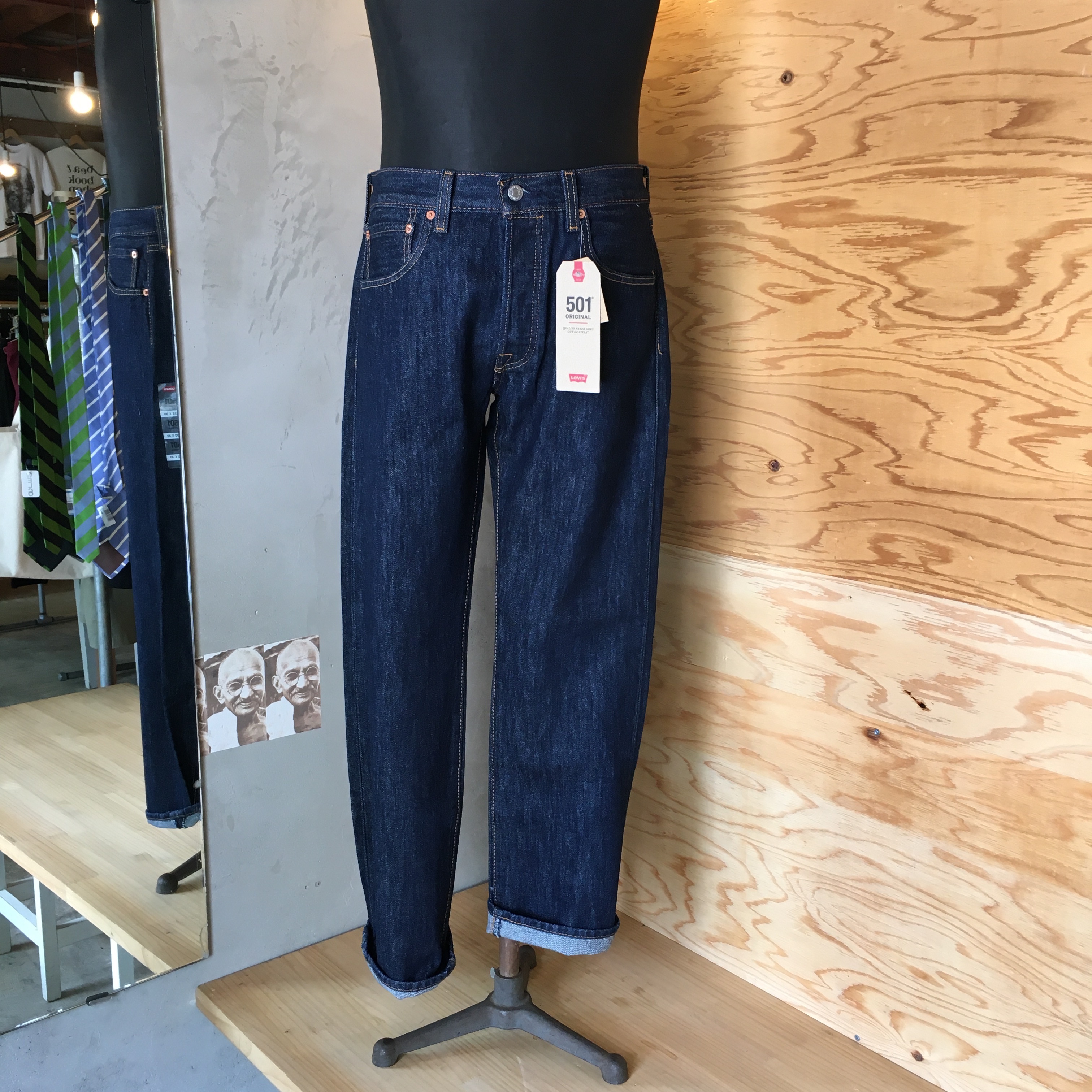 LEVI’S 501 ORIGINAL FIT JEANS