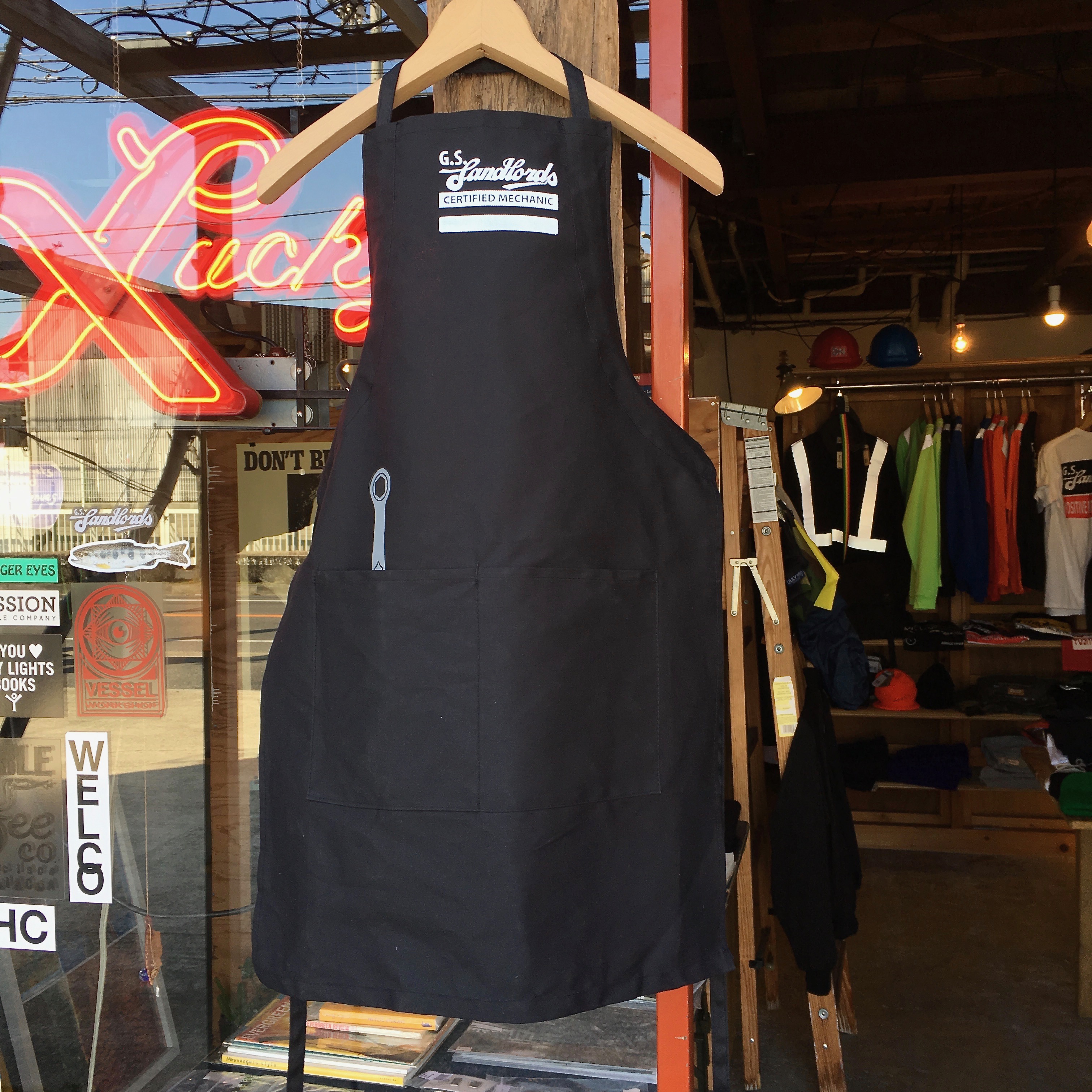 G.S.Landlords : SHOP APRONS