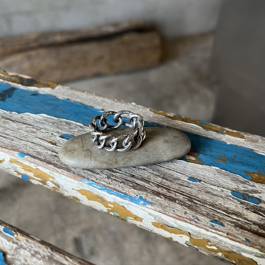 VINTAGE RING