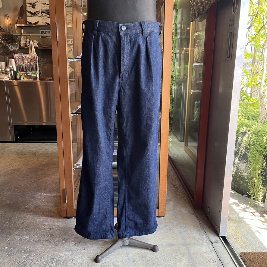 BLUE BLUE : ライトデニム　ストリングフレンチワークパンツ