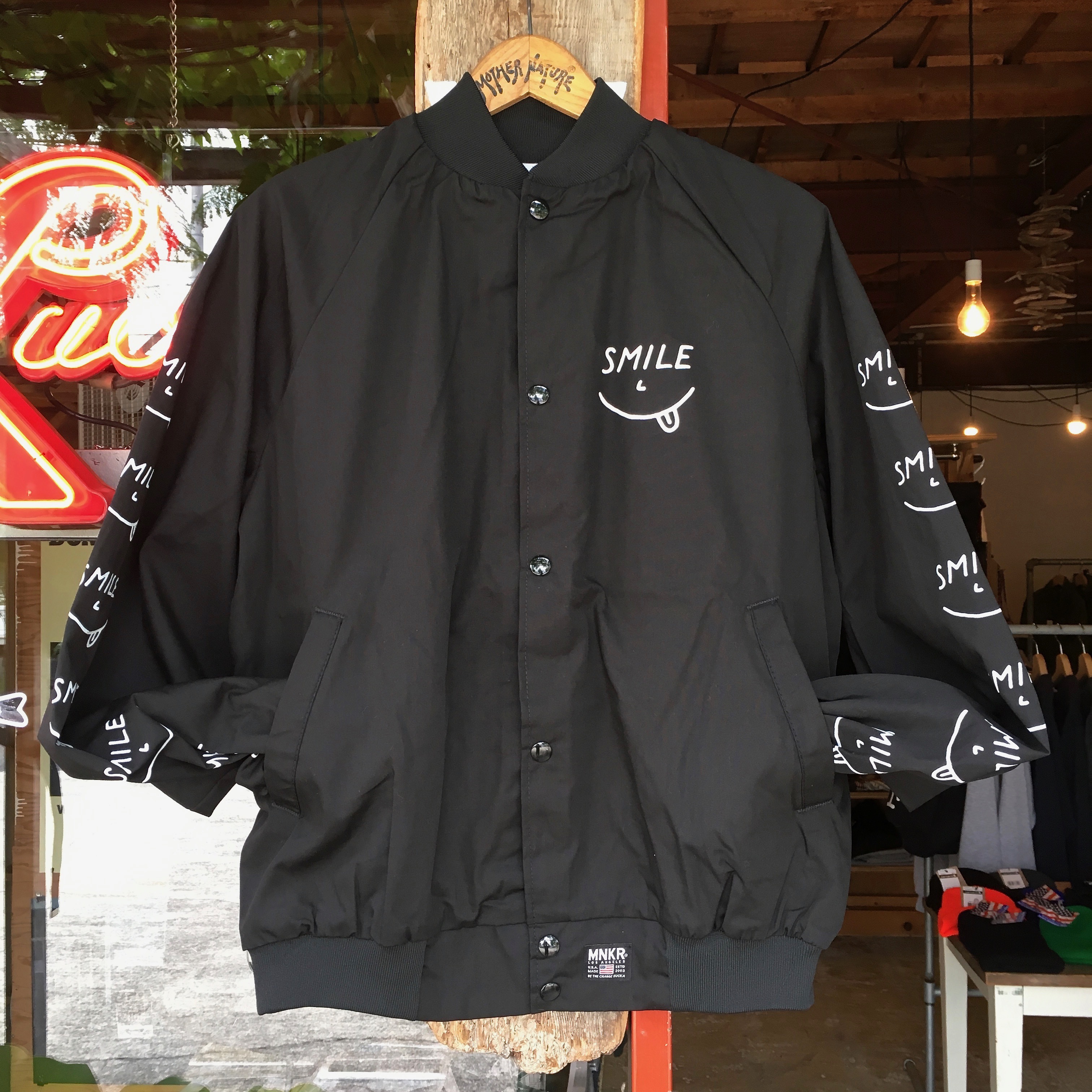 MNKR : MSEY7BOM SMILE EYES BOMBER JACKET