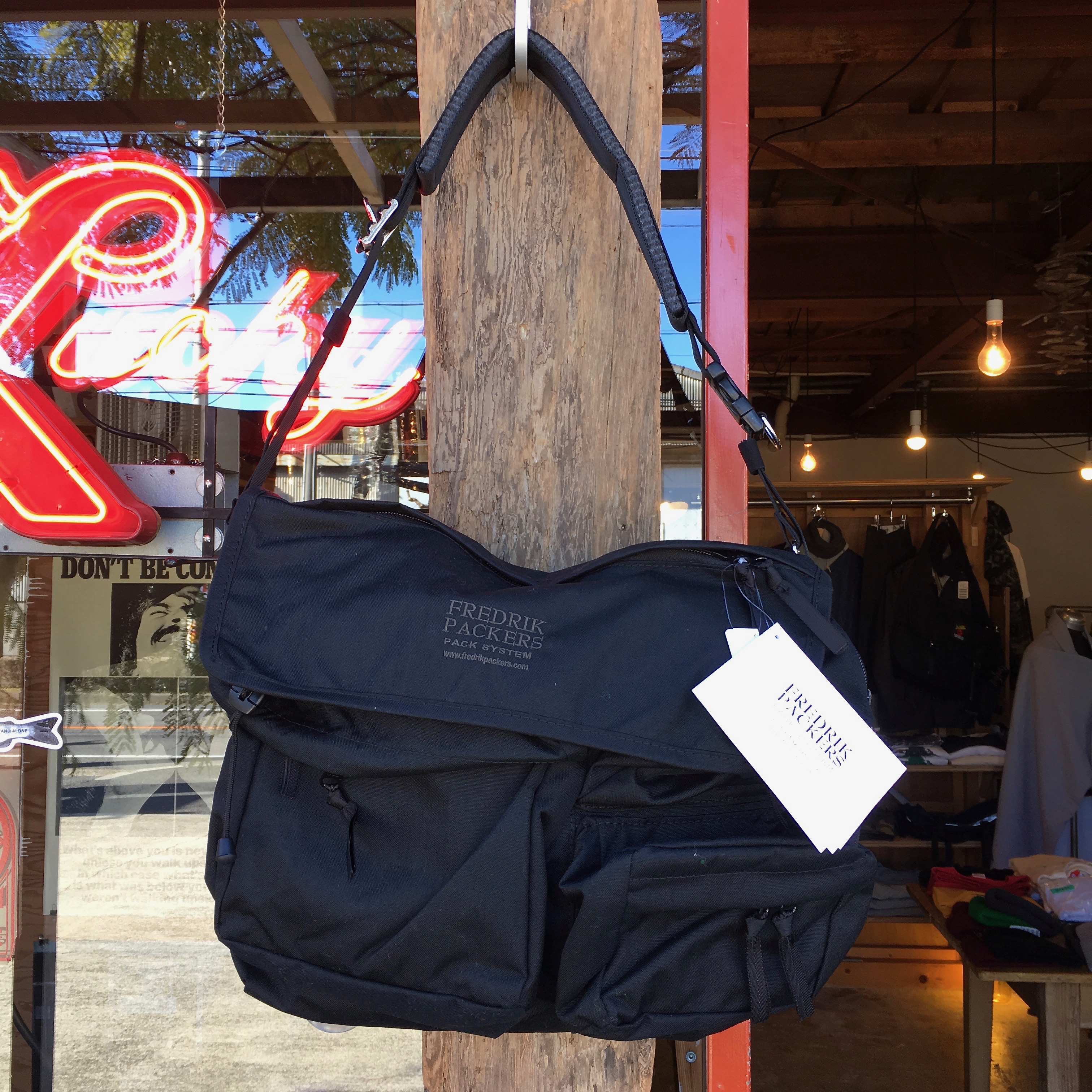 FREDRIK PACKERS：STACK SHOULDER 