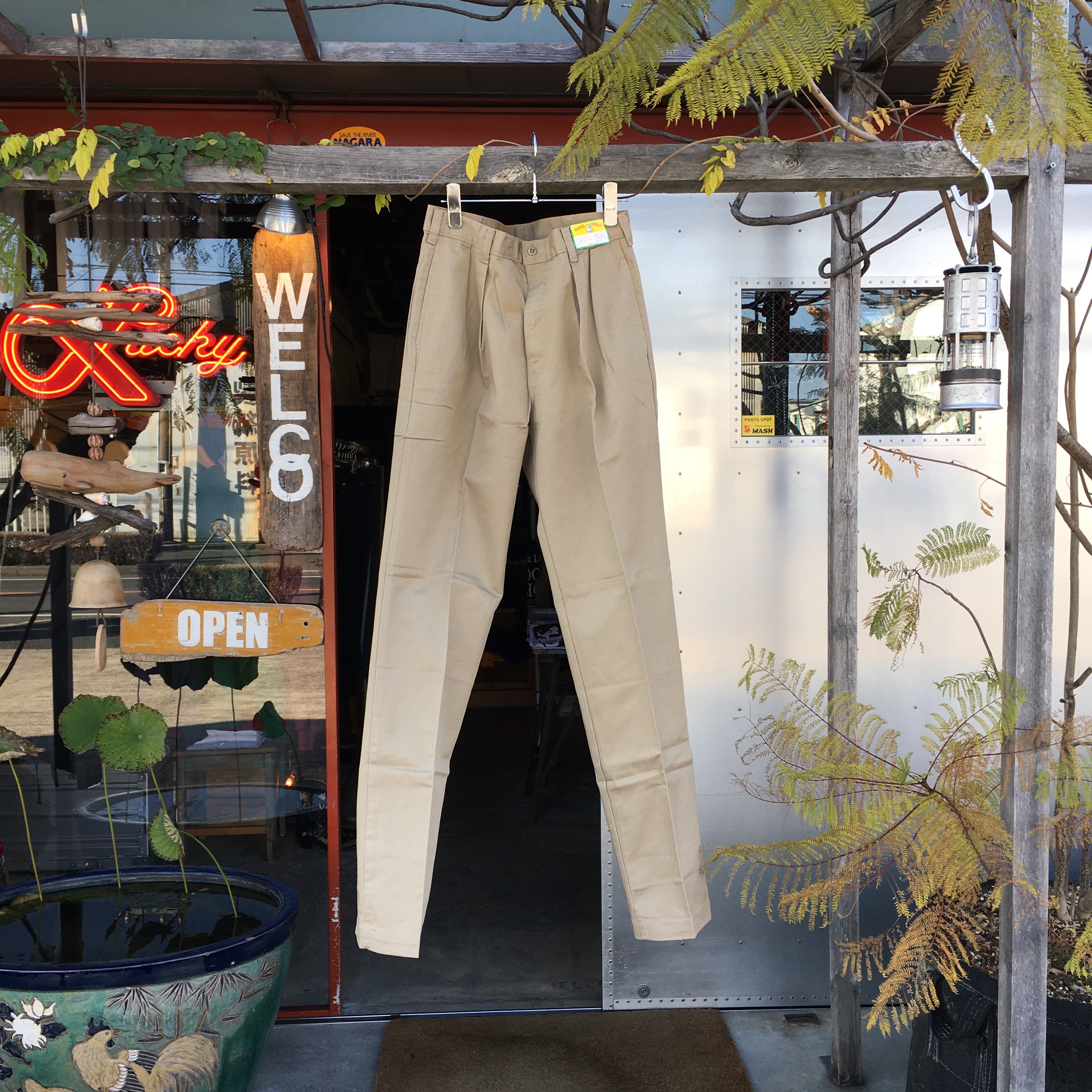 DUCK HEAD : DEADSTOCK CHINOS