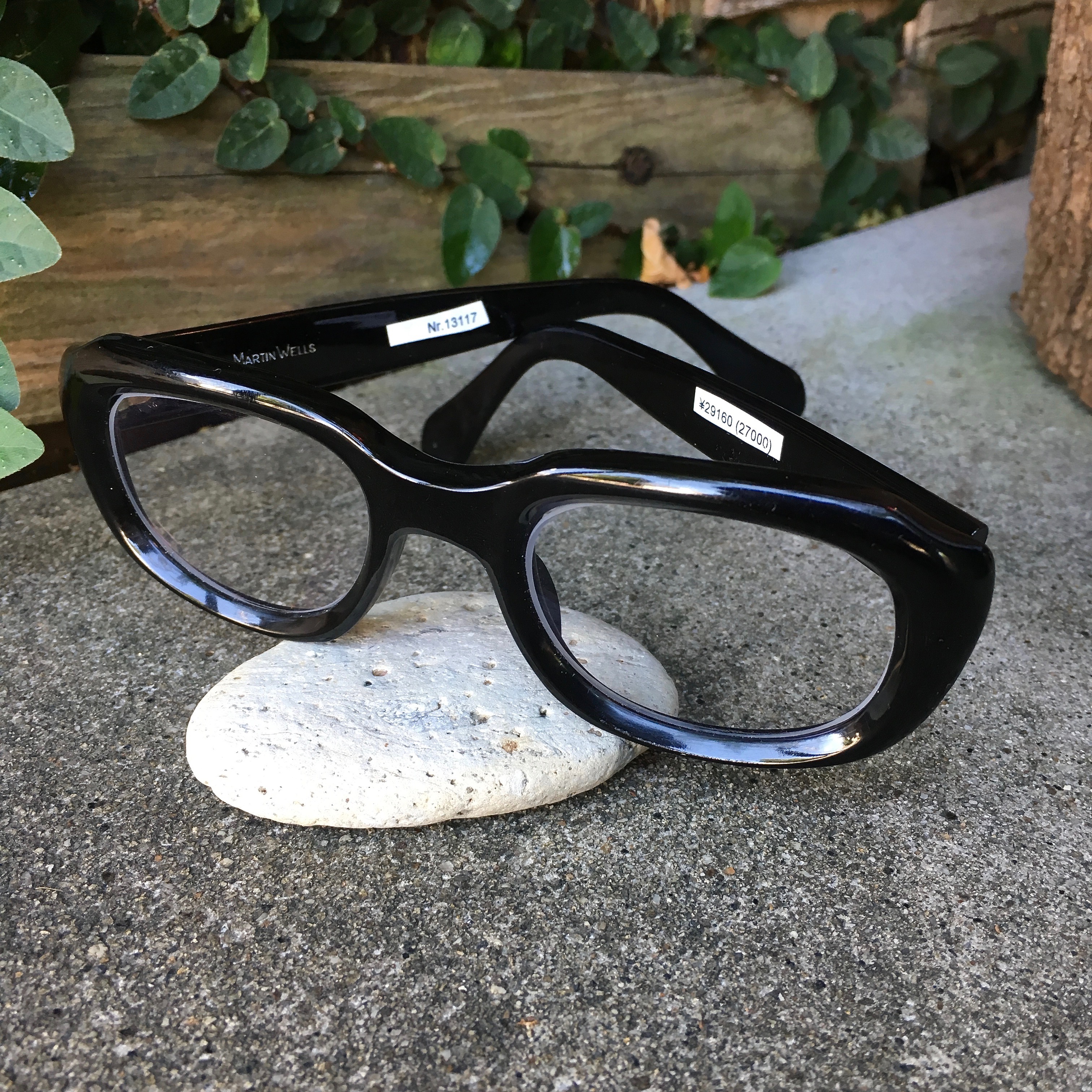 Martin Wells (Vintage Eyeglass)