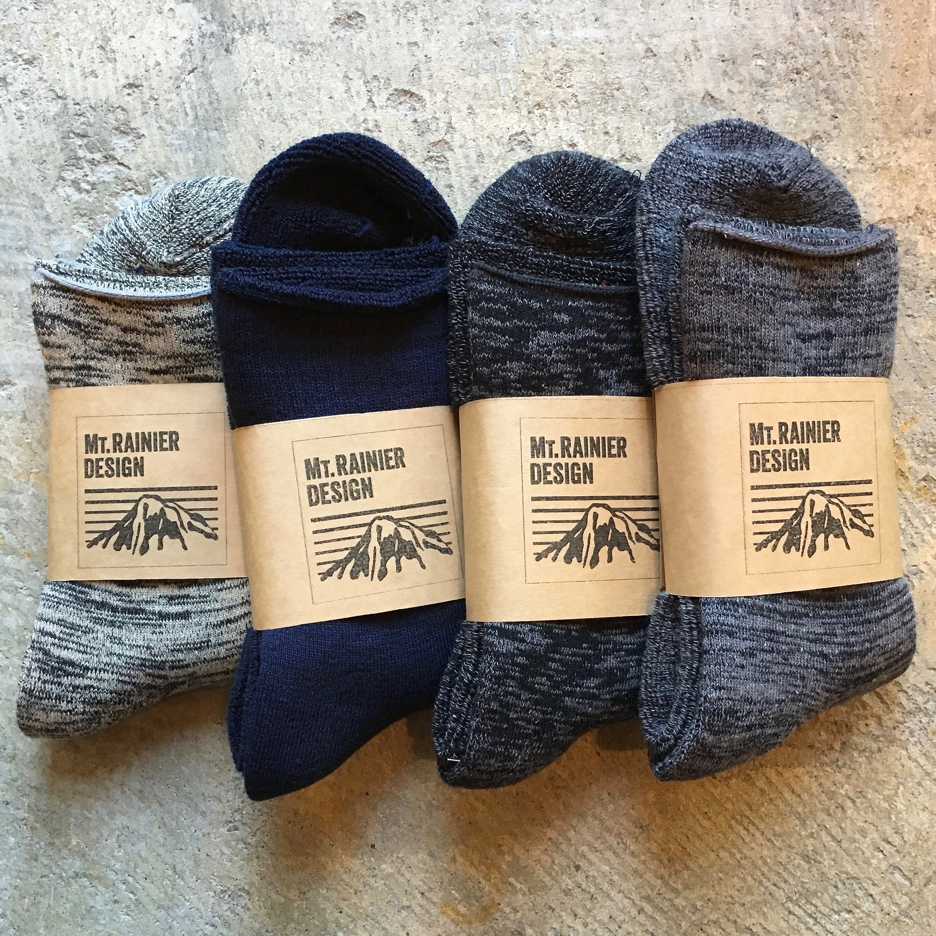 MT RAINIER DESIGN : MRD REVERSIBLE SOCKS REGULAR 