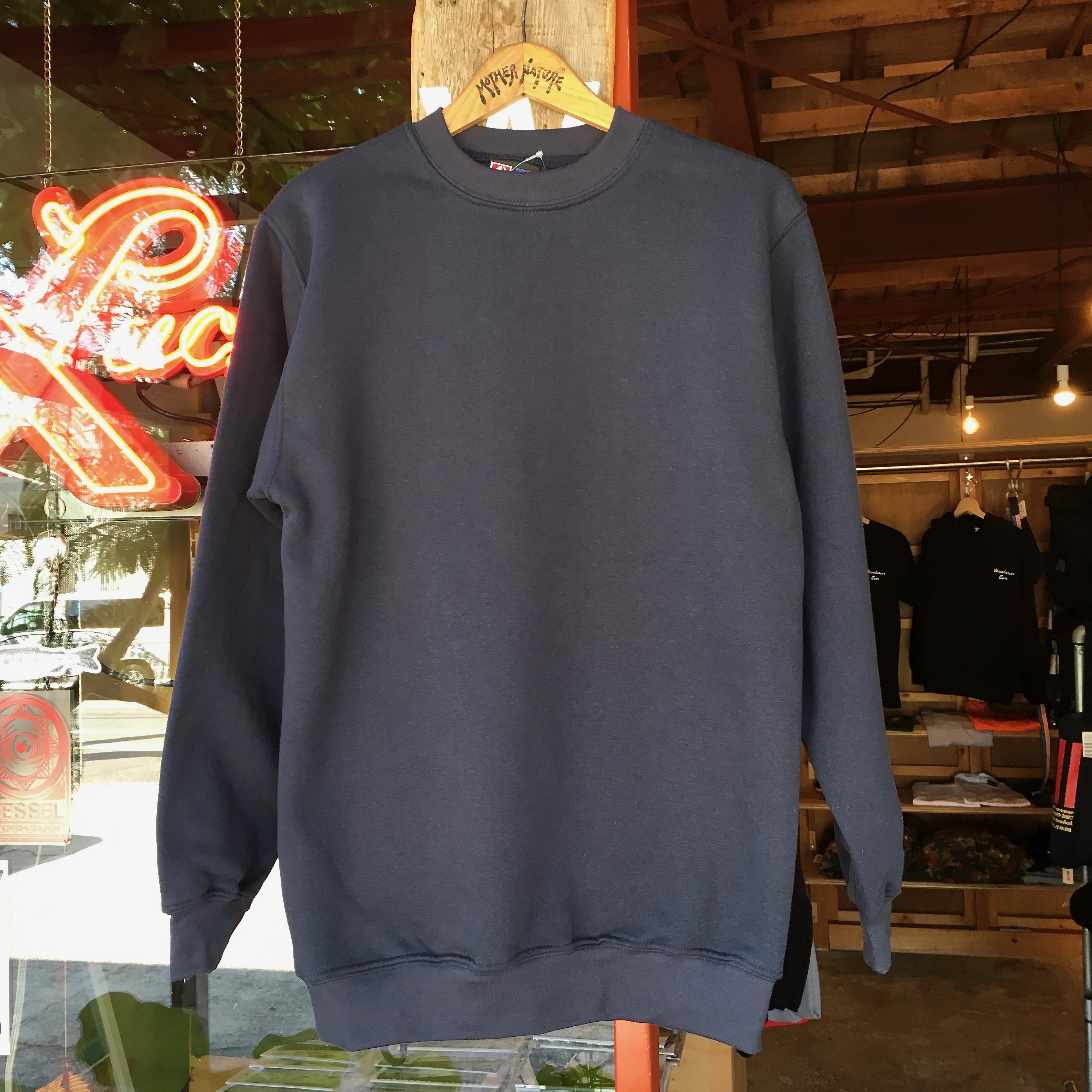 BAYSIDE : 1102 CREWNECK FLEECE 
