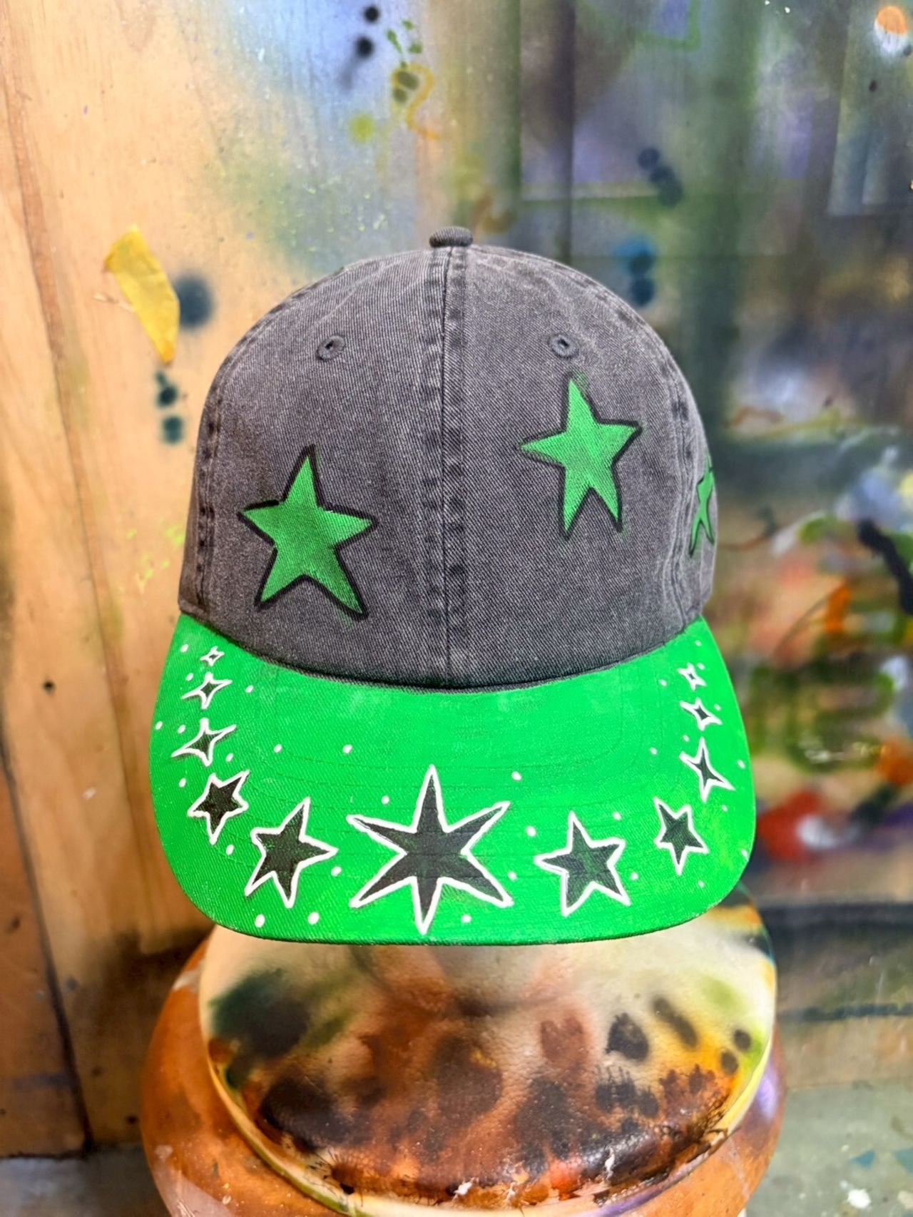 Kikuchi Taketo "A two-tone star cap" について