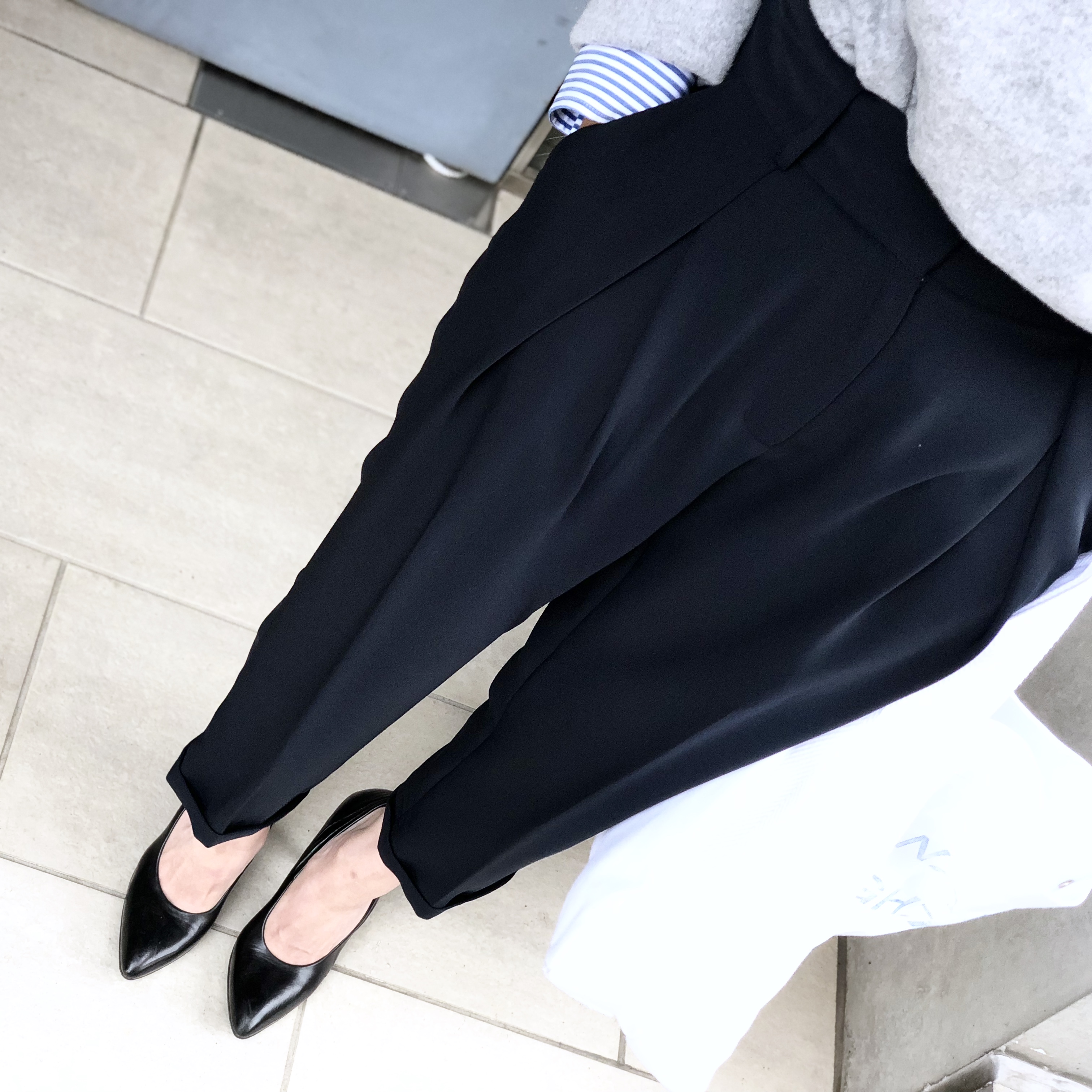  テーパードパンツに奇麗なシルエットは求めない