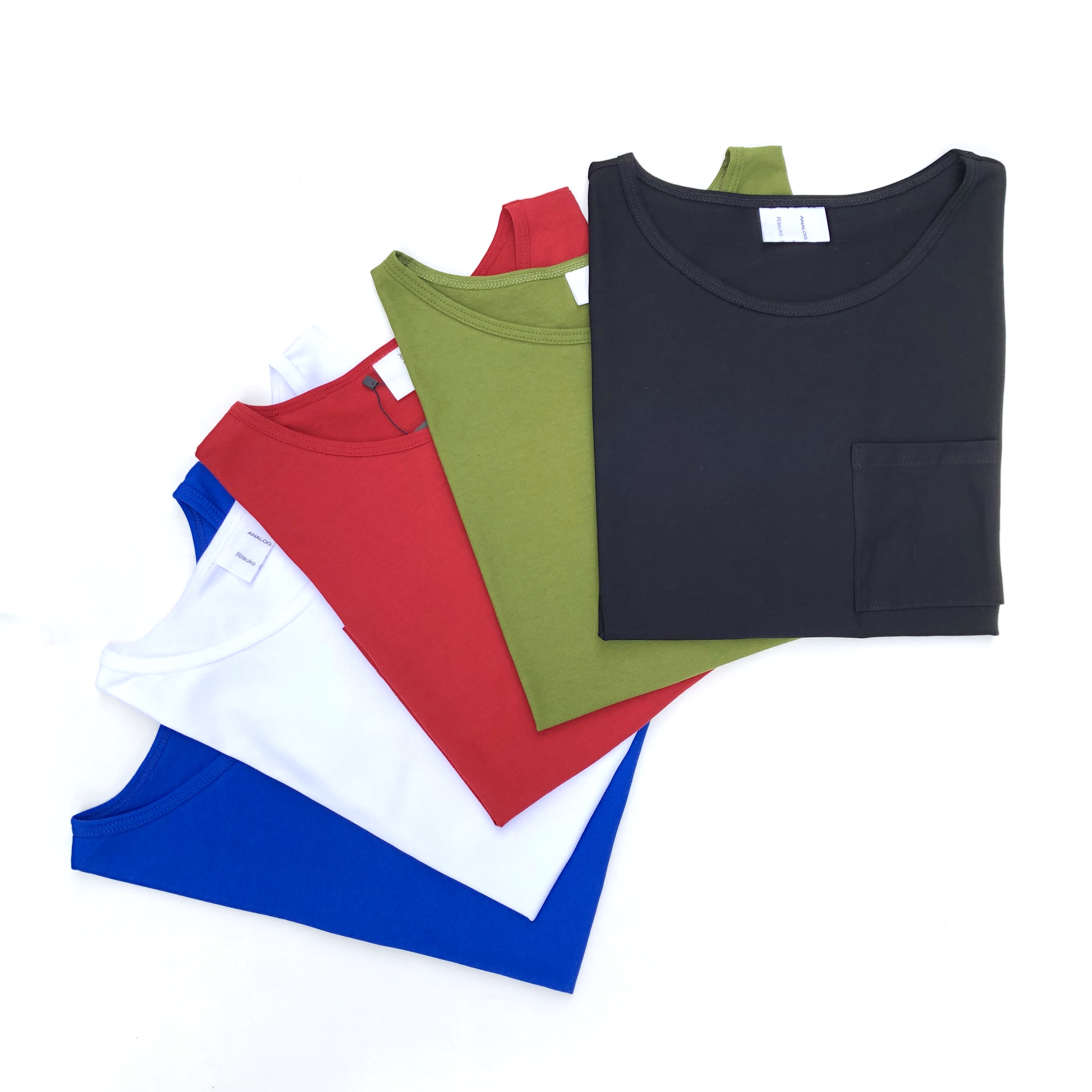 ーTシャツ以上トップス未満が ちょうどいいー