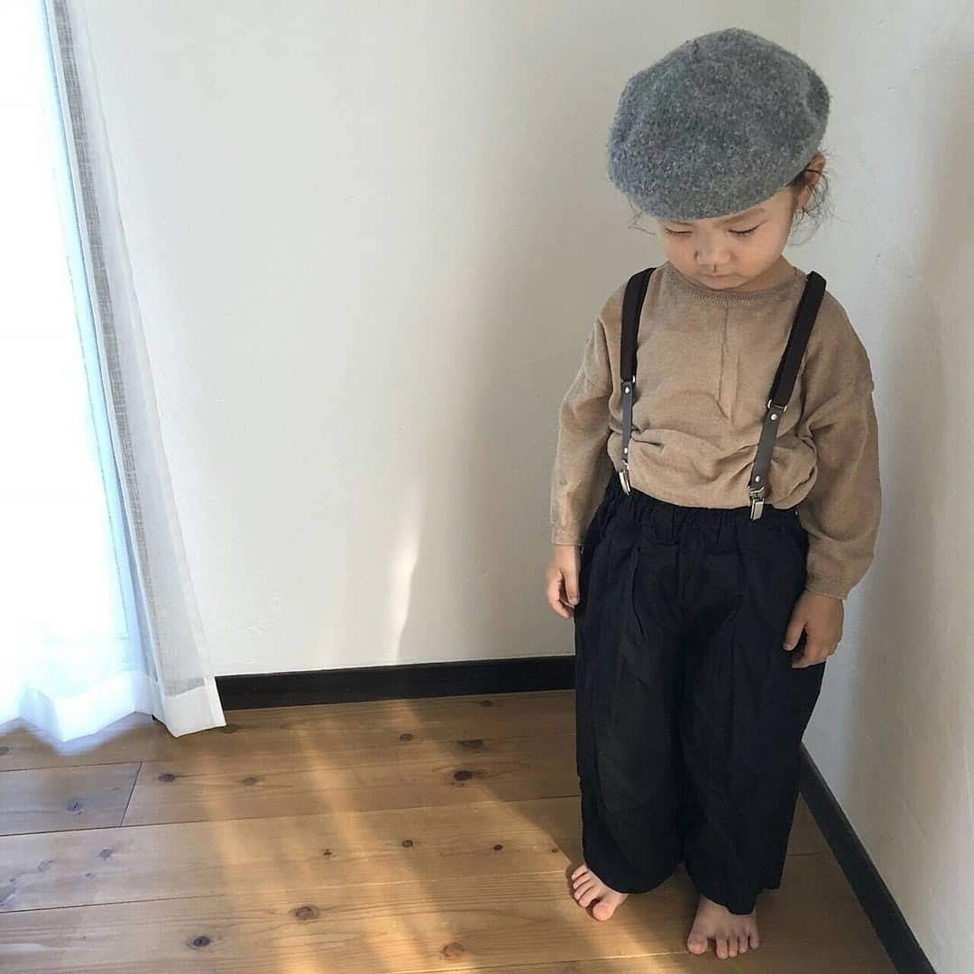 basicなpantsはトップスを選ばず長く使えますね♪