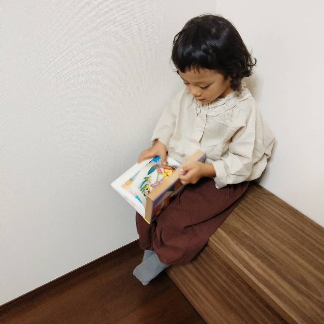 【ruffle blouse】×【flank pants】お気に入りコーデを探してみて下さいね♪