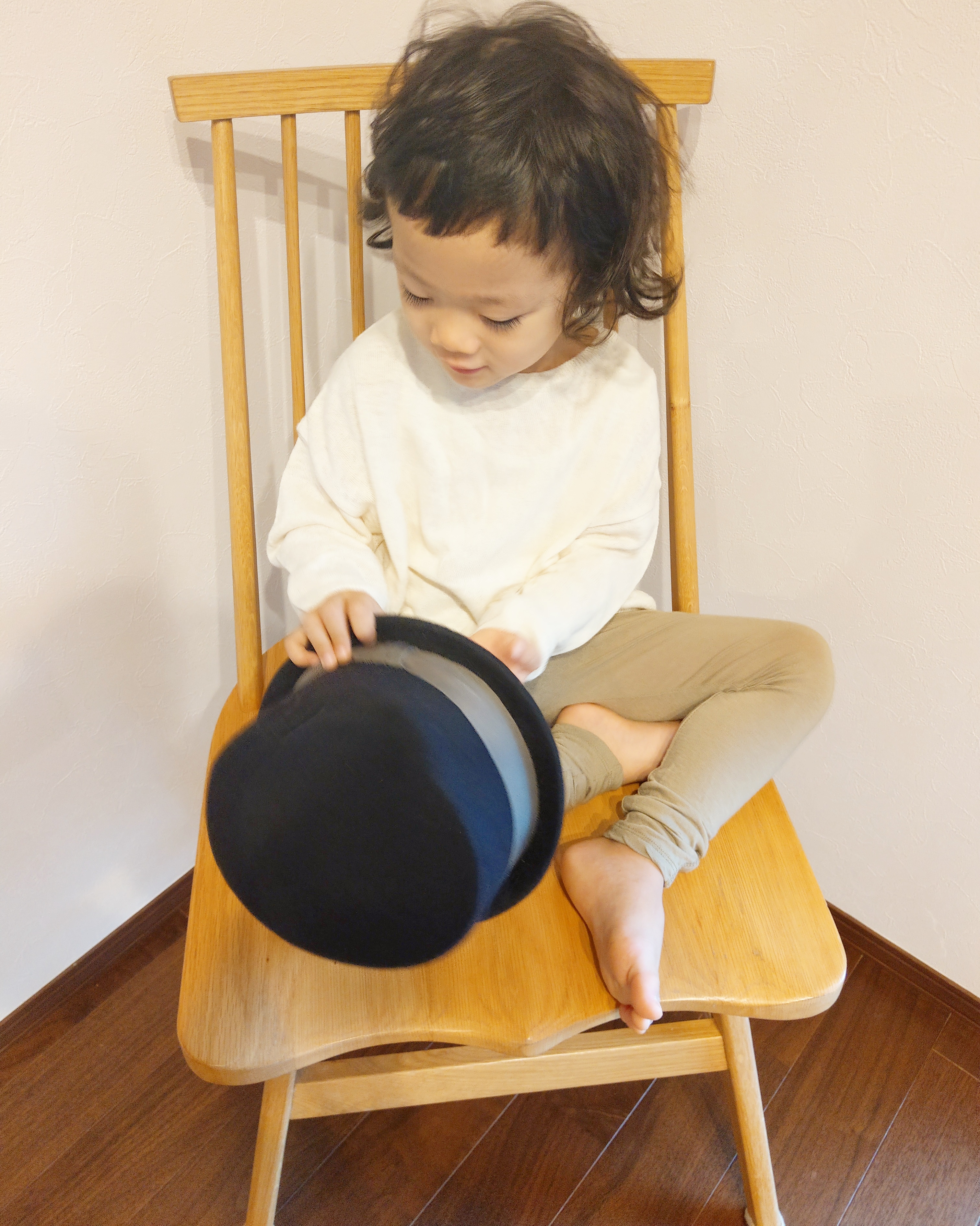 朝は寒くなりましたね▣暖かいお洋服で包んであげたくなる季節となりました♡