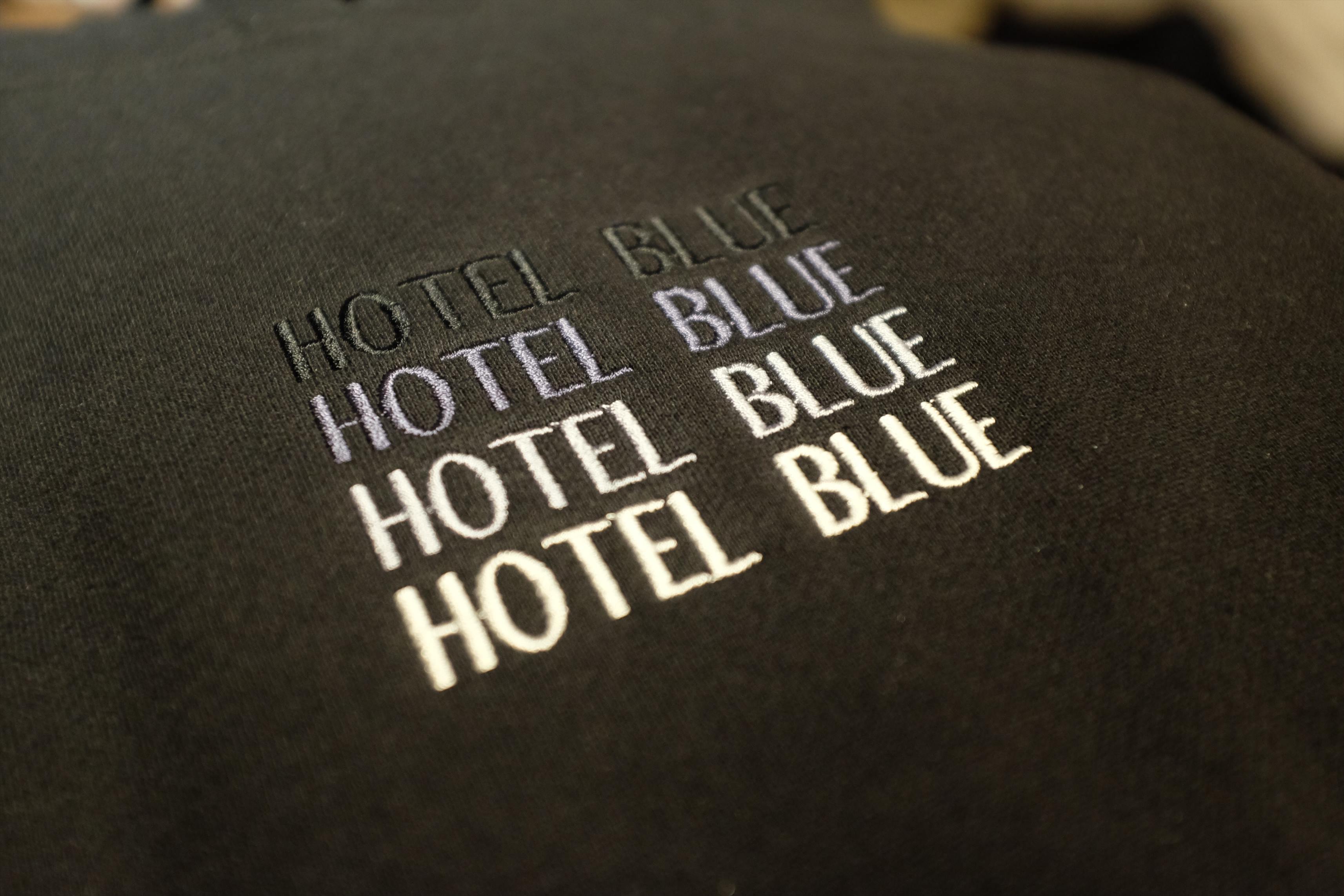 HOTEL BLUE明日発売！！