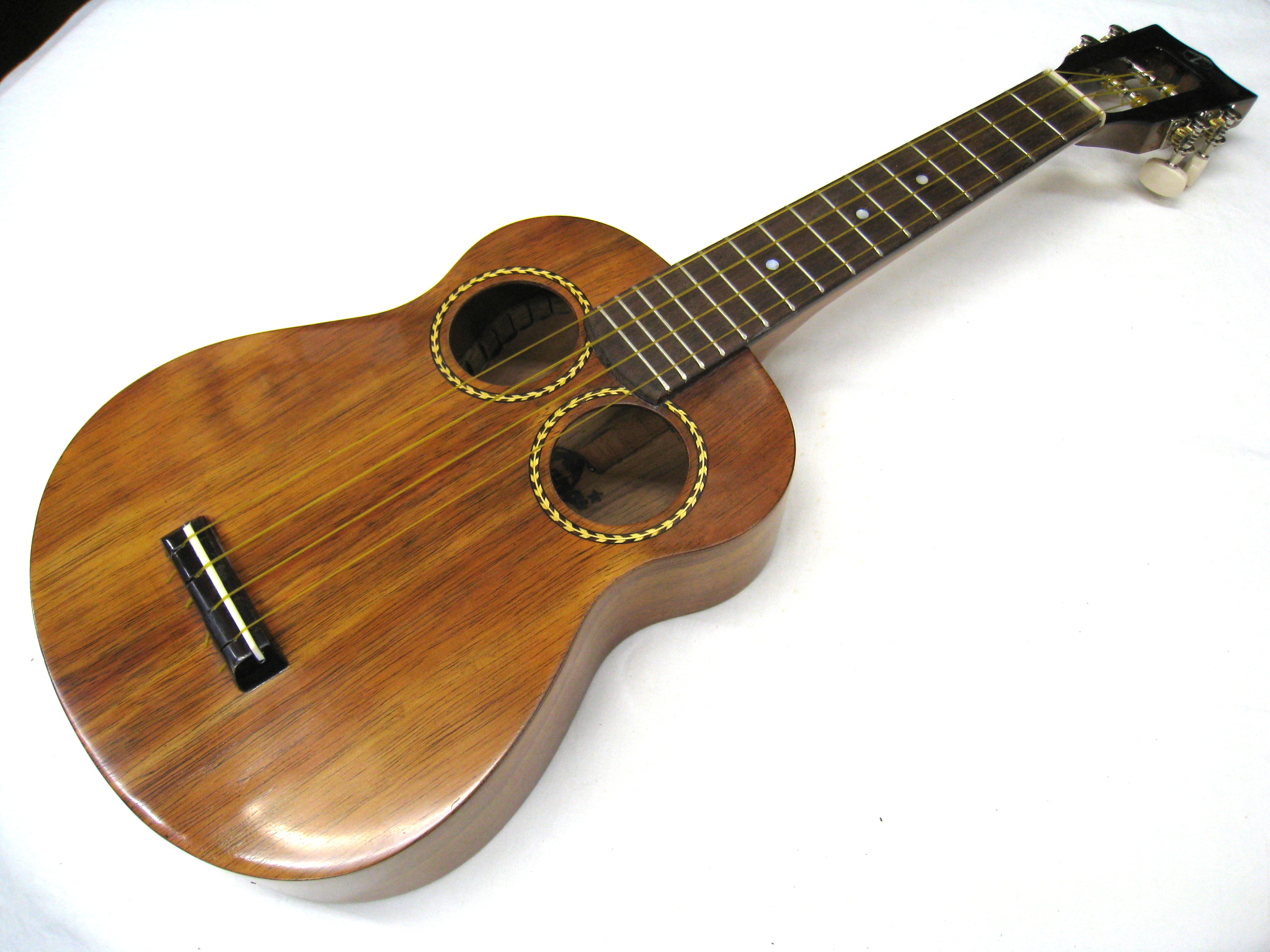 Tangi of Hawaii KOA UKULELE 2005 Double Hole Slott