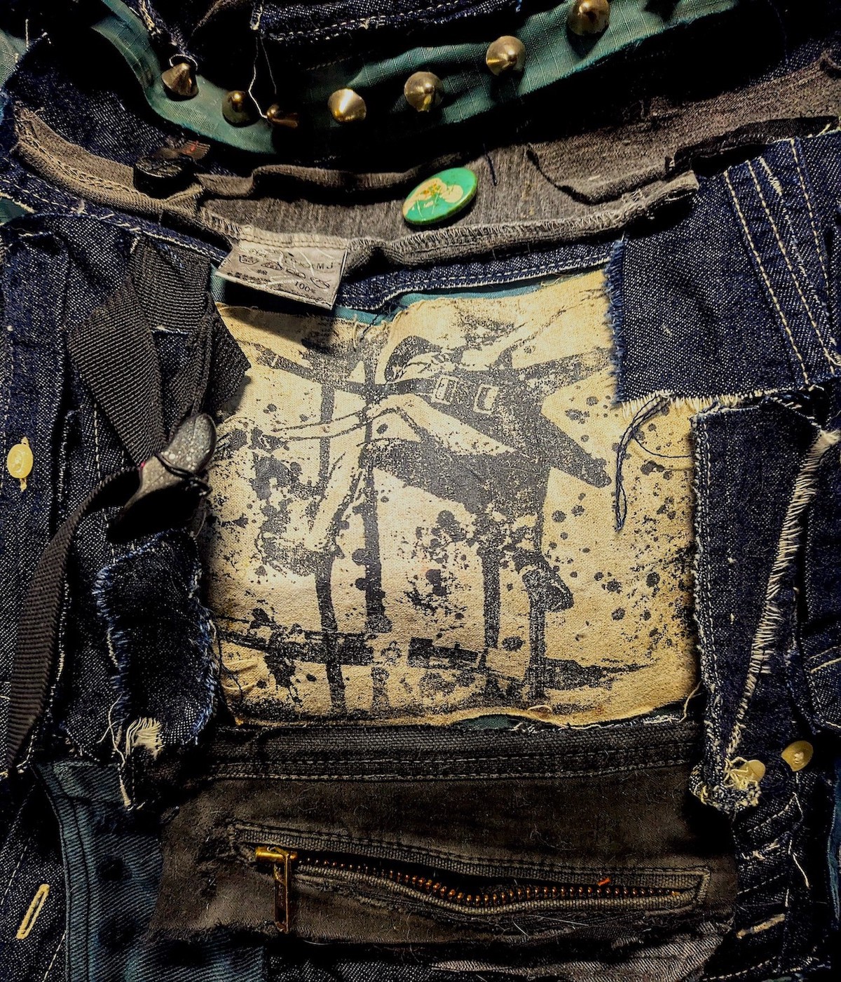 Tシャツを忘れたFLYING LIFE BOYS