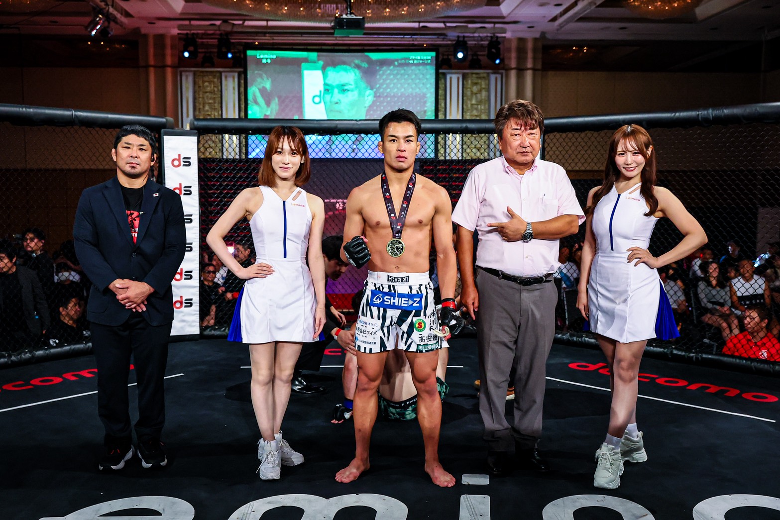 山内渉選手試合用コスチューム