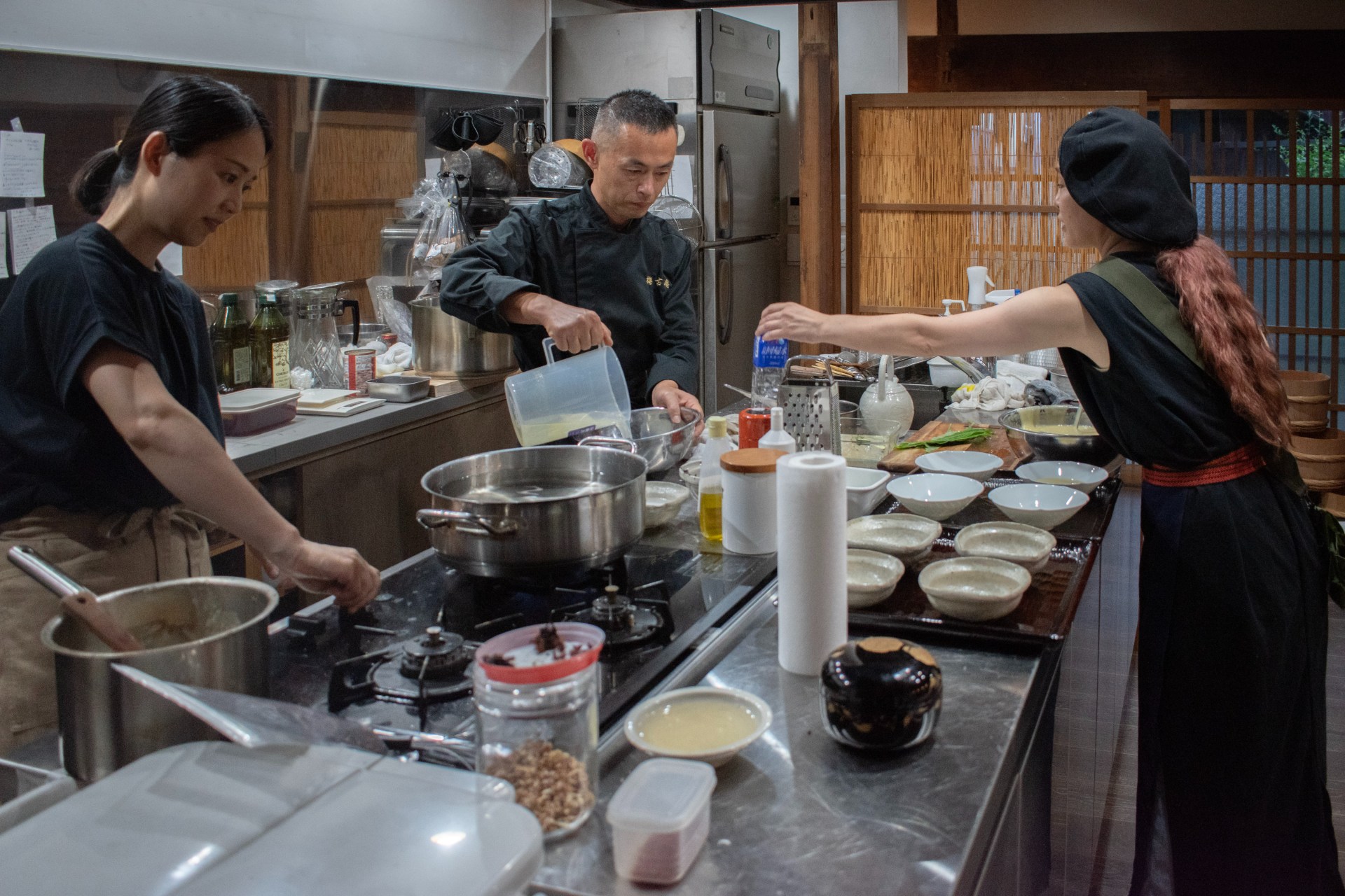 大人の寺子屋余白　烏梅コース料理