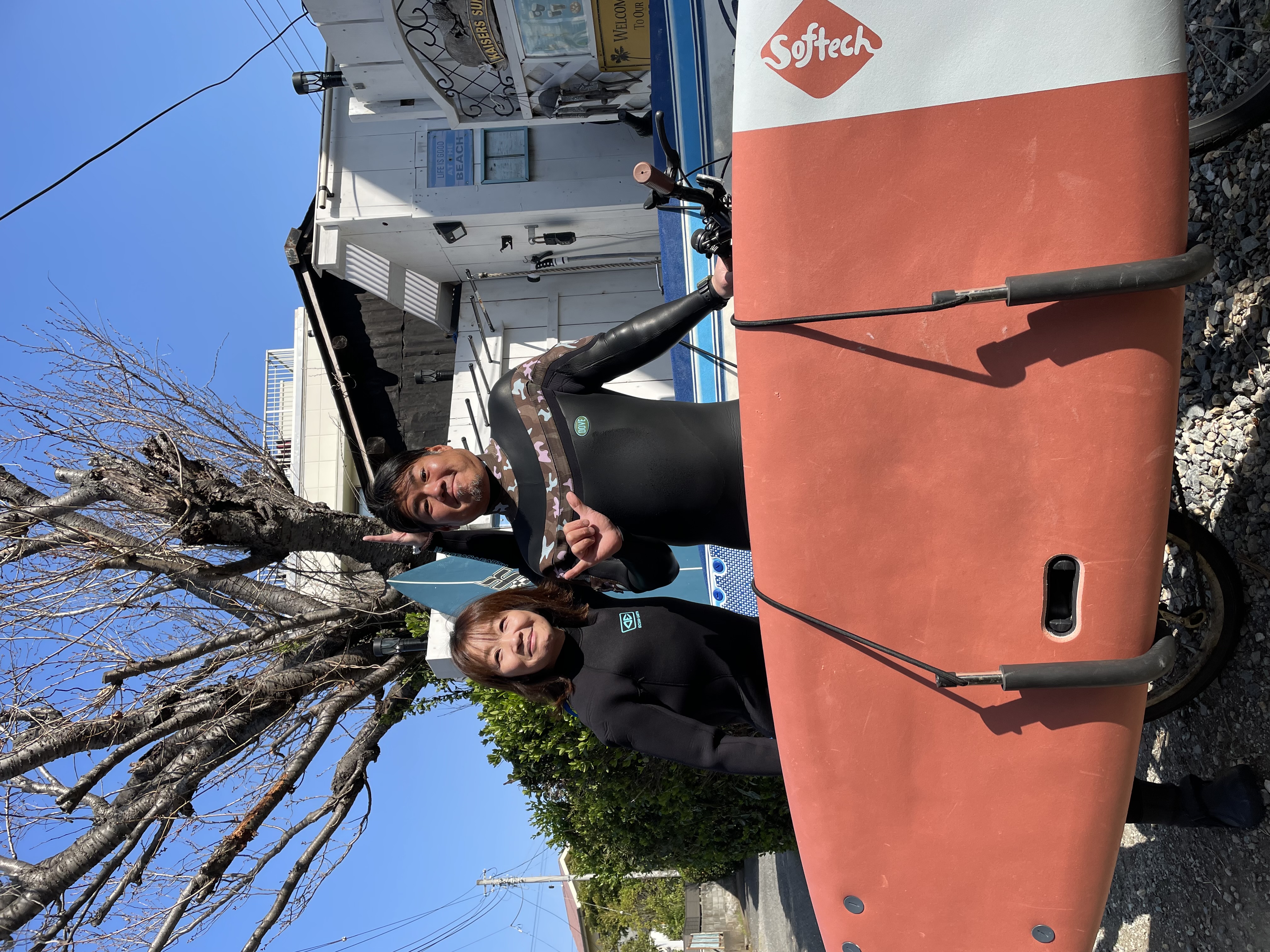 週末はメンバー様の奥様の初サーフィンスクール