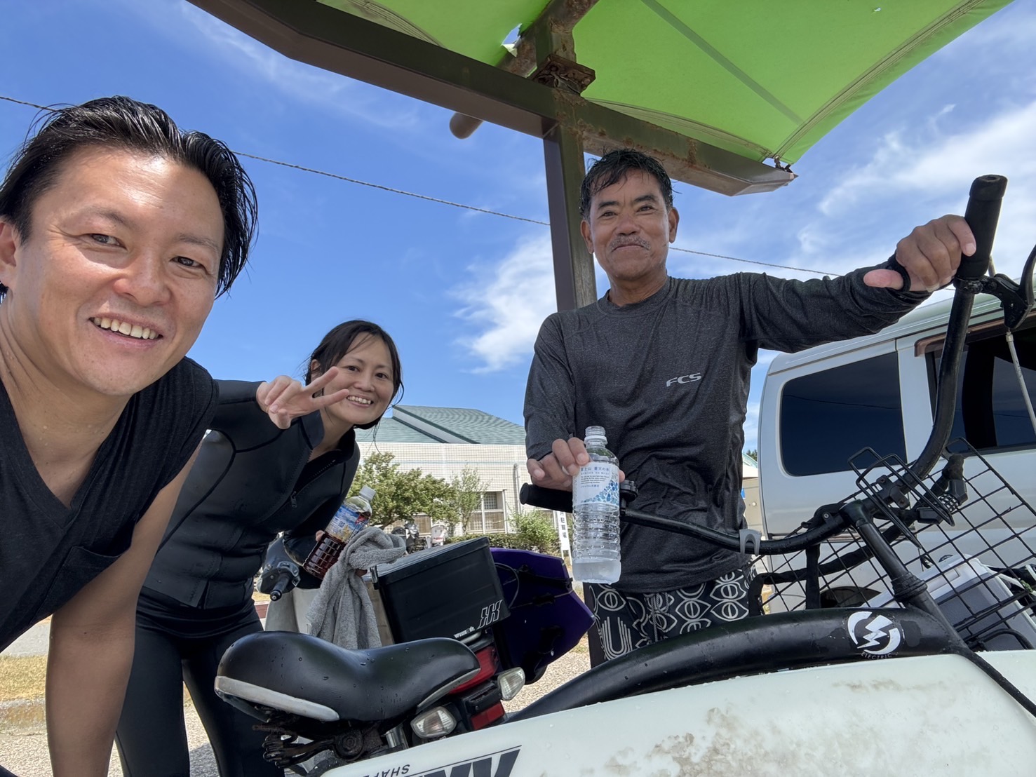 メンバーさん達と水浴び程度にフリーサーフィン