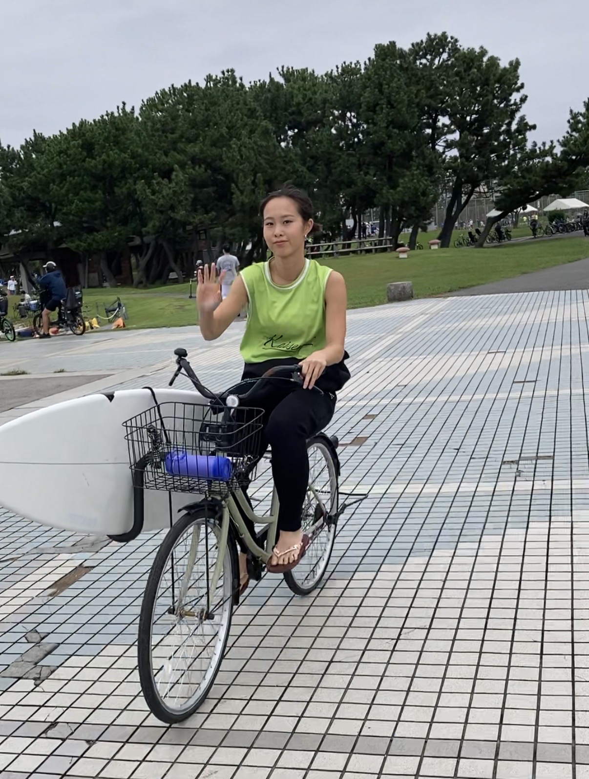 昨日はaちゃんとrくんのサーフィンスクールです🏄♀️🏄♂️