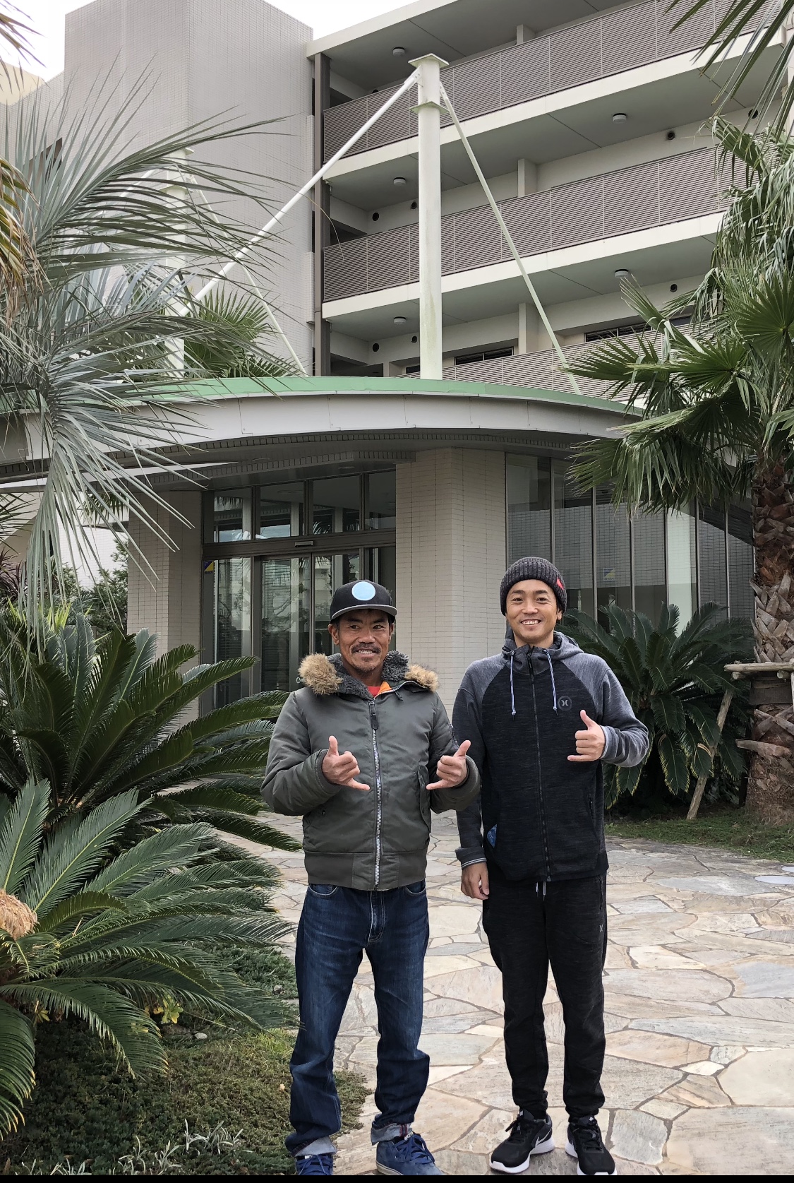 A friend returns to Hawaii