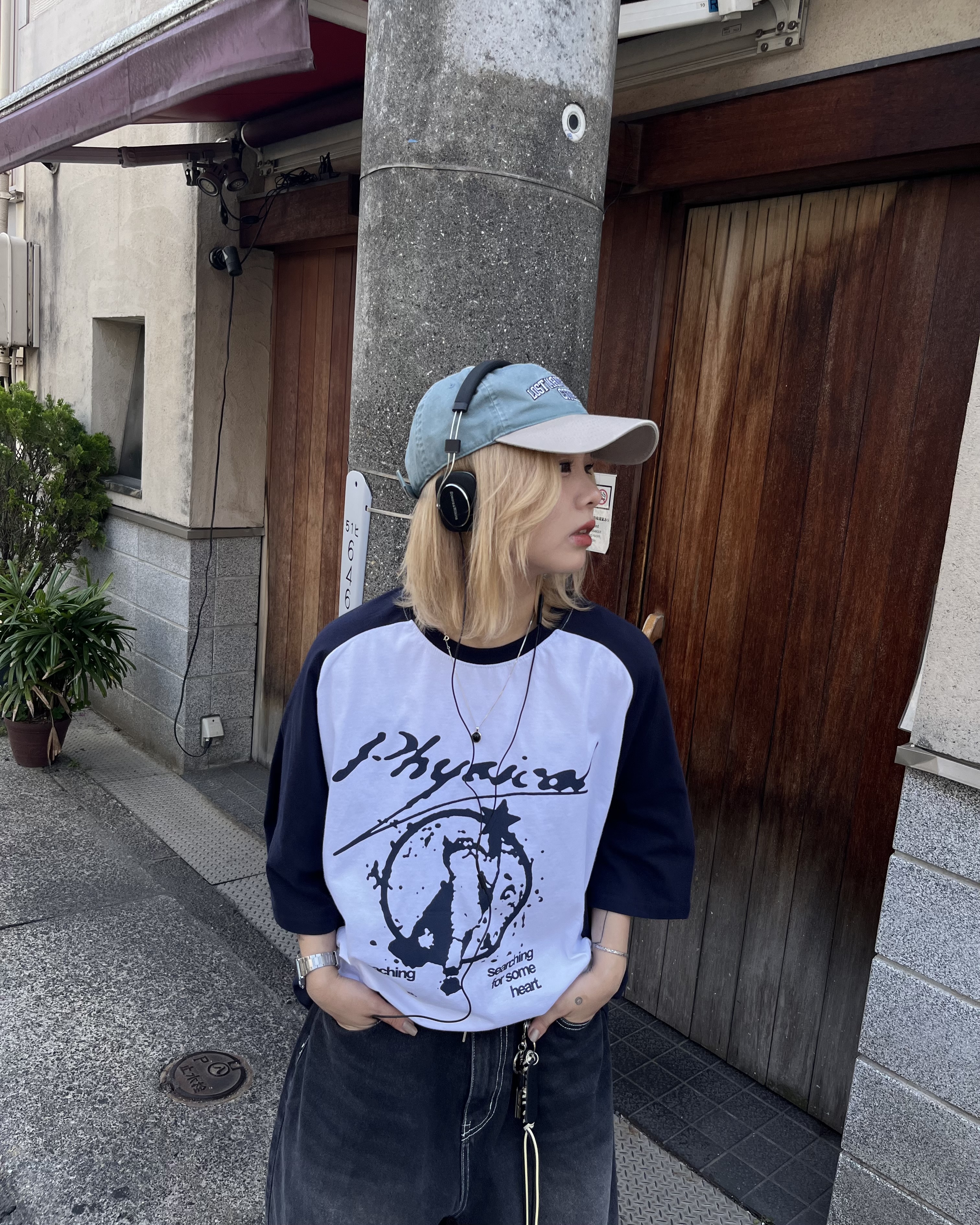 遊び心ある猫ちゃんTee🐈‍⬛🖤