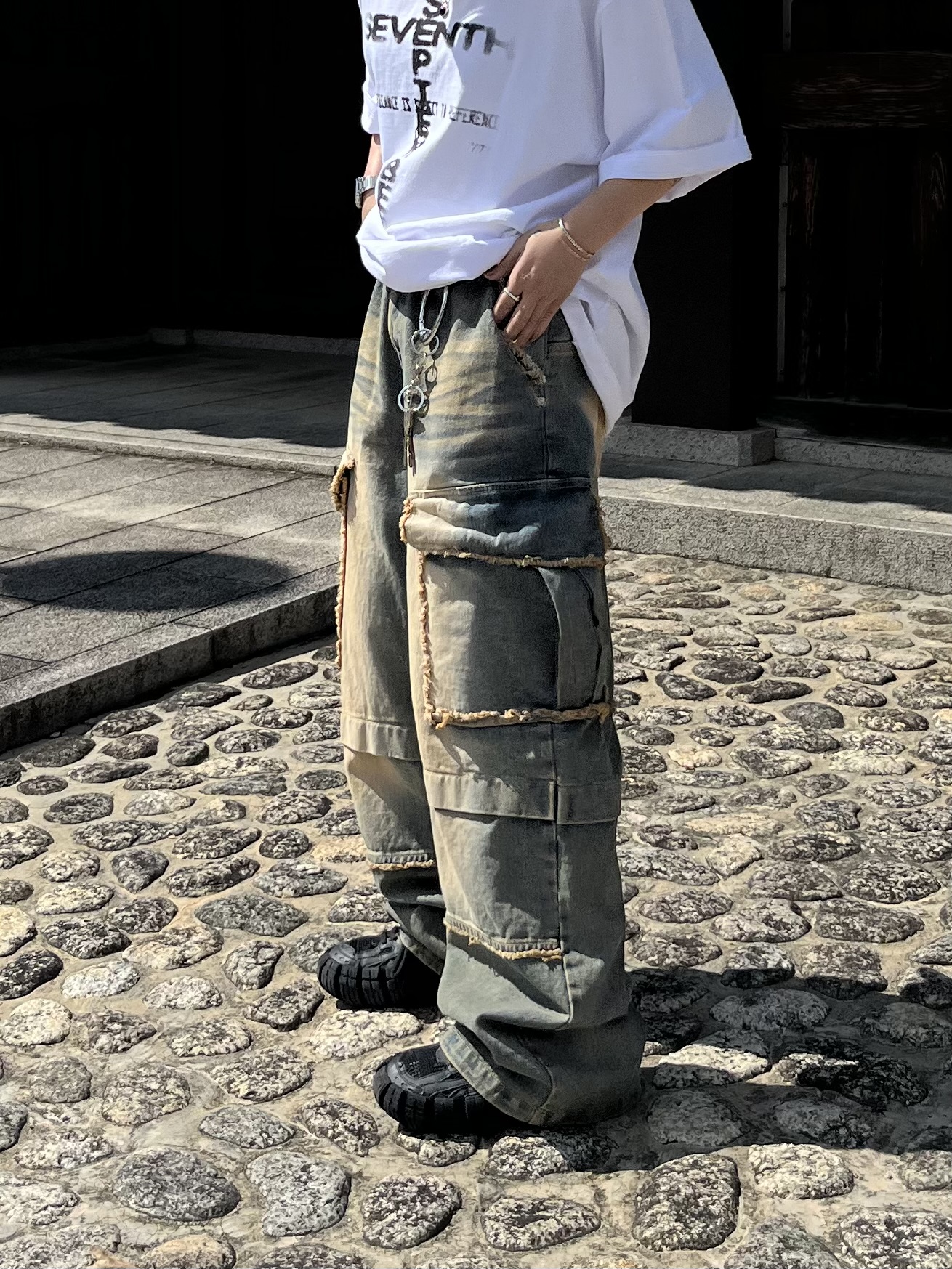 fringeデザインがトレンドを抑えたコーデへ🖤