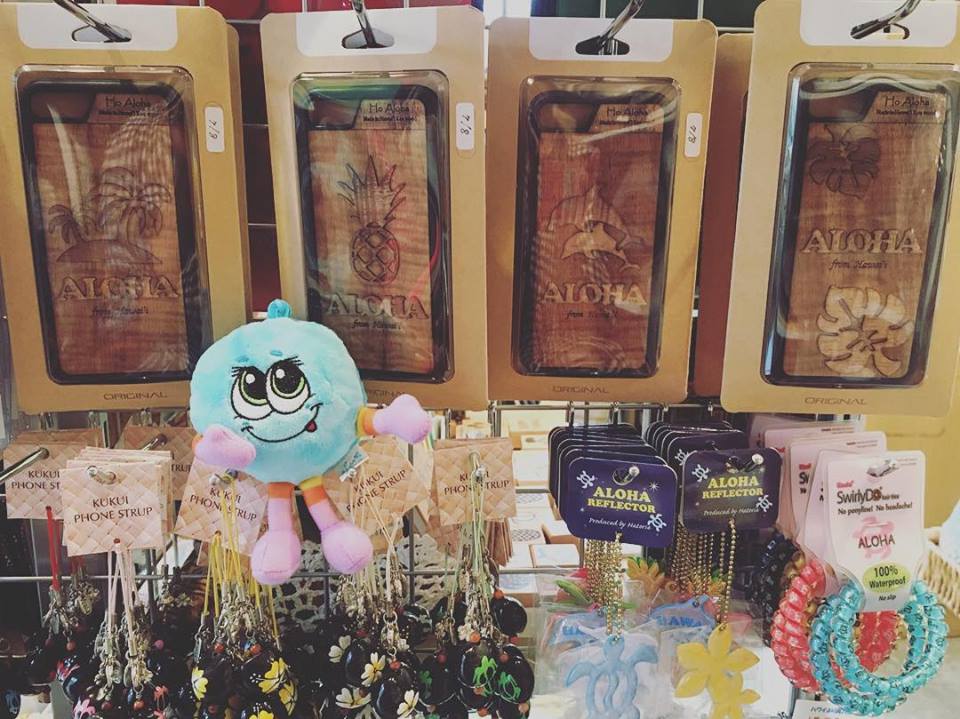明日も12:00〜18:00まで営業しておりますので、皆様のご来店お待ちしております。