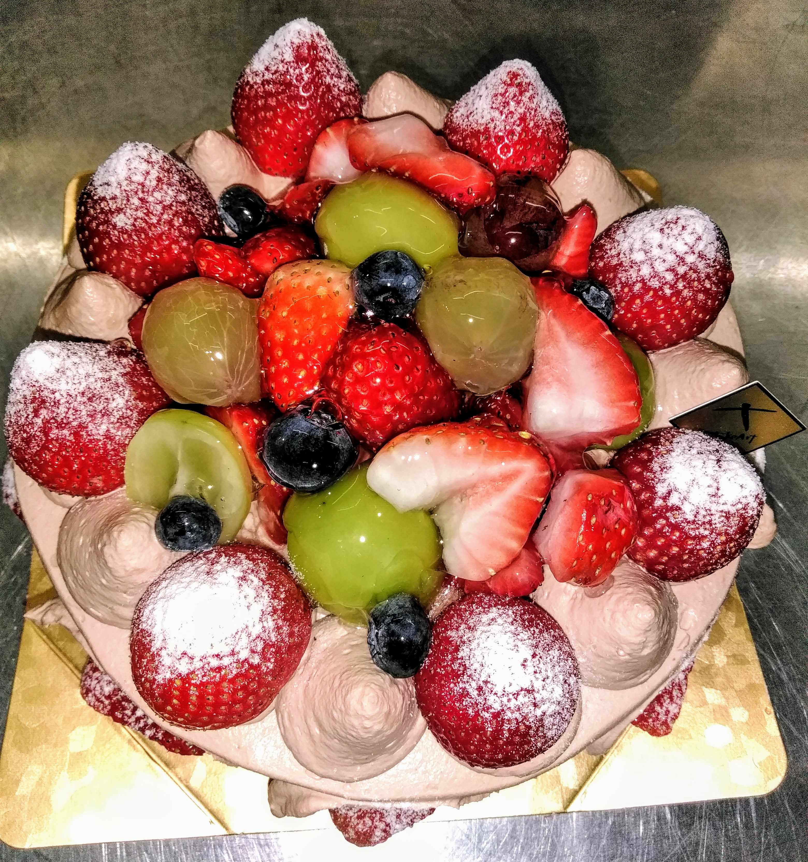 苺の生チョコケーキでHappy birthday
