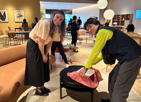 Rikke FrostさんとSideways Sofa　その２