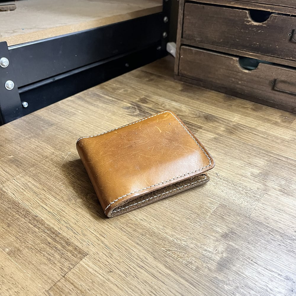 10年以上前に作った、自分用の二つ折り財布。