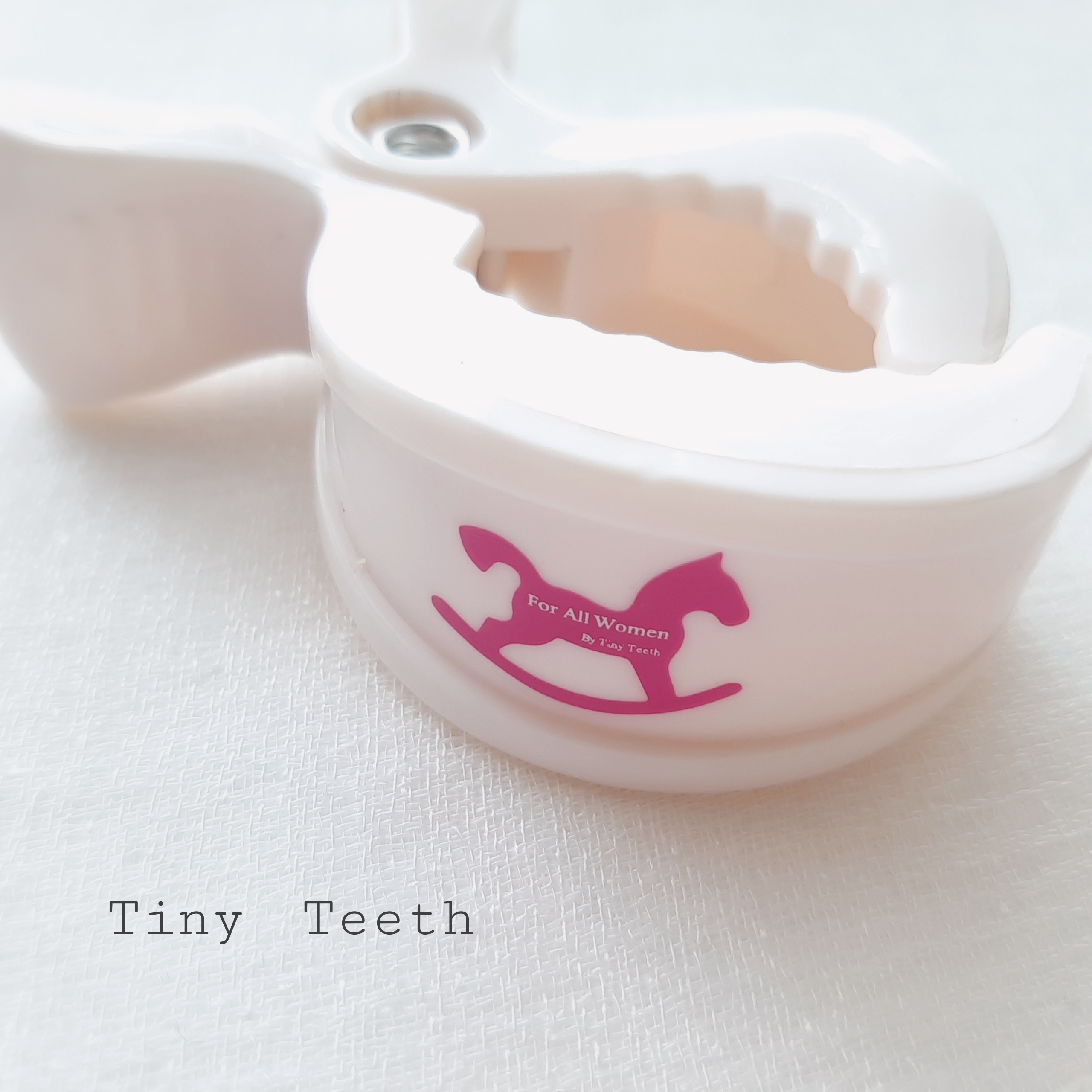 Tiny Teethのチャリティー対象アイテムについて（ピンクリボンプロジェクト） 
