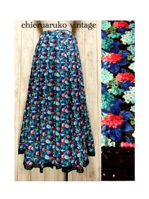 チロルスカート 花柄 クラシカル ネイビー入荷しました