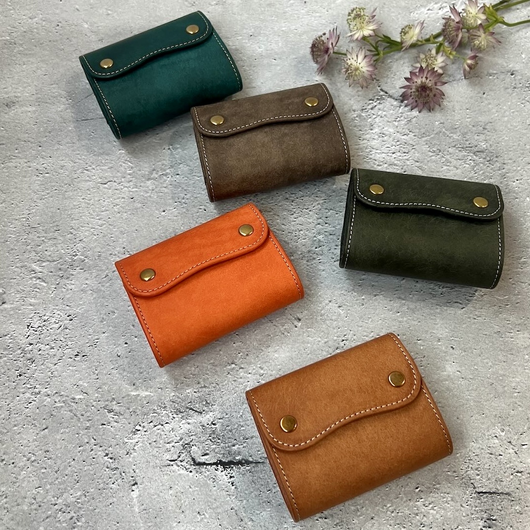 コロンと可愛い三つ折り財布【5色展開】オンライン販売スタート!