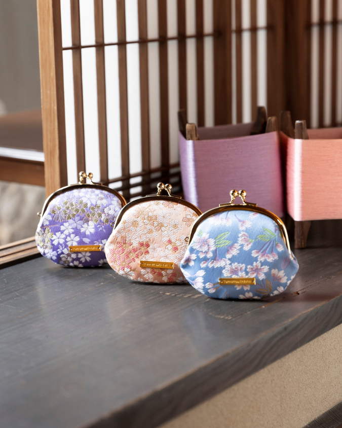 【新作】ころんと愛らしい、西陣織がま口財布が新登場！