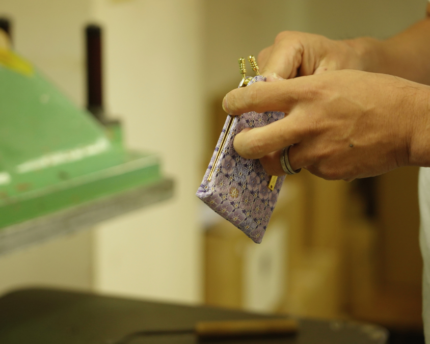 【ものづくりの裏側】口金職人の手仕事