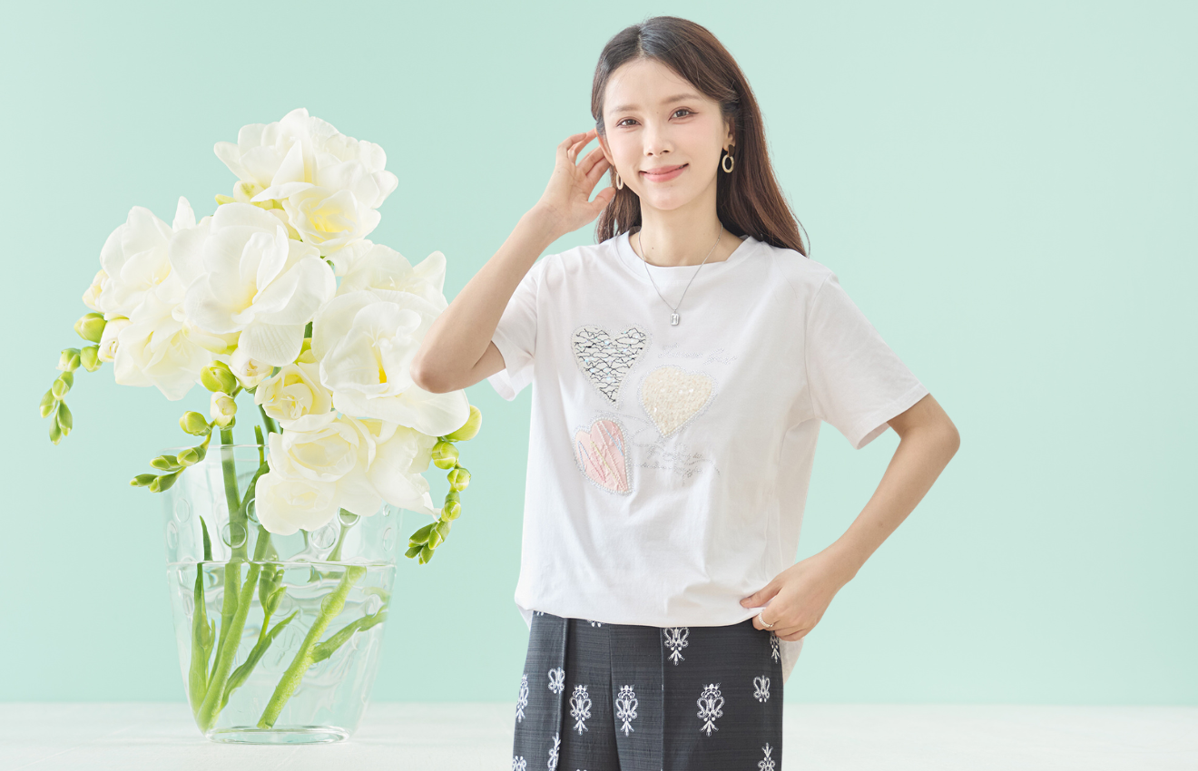 TRUBE レースハートラインストーンスパンコールデコTシャツ【M~L】ホワイト