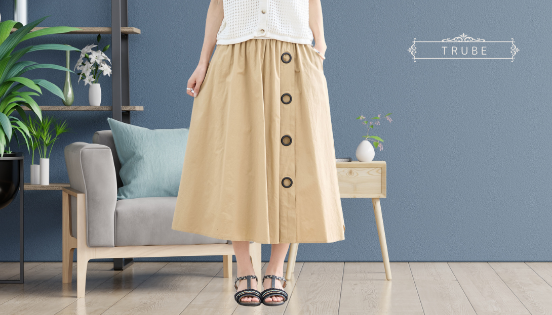 TRUBE【2025新作】【M〜L】リングボタンアクセントフレアパンツ