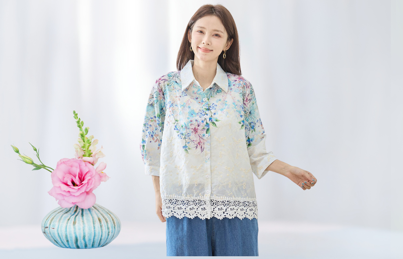 TRUBE フラワープリント裾レース刺繍シャツ【M~L】ブルー